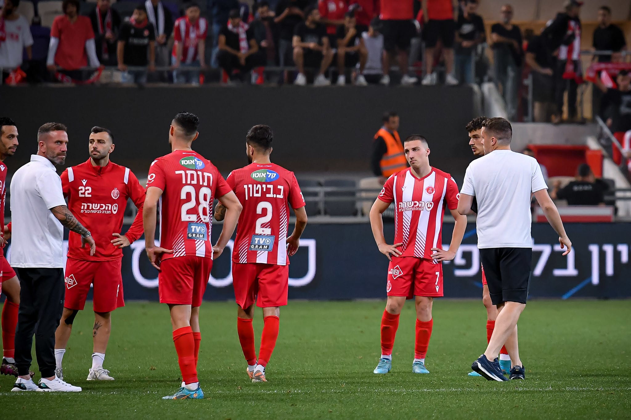 שחקני הפועל תל אביב מאוכזבים