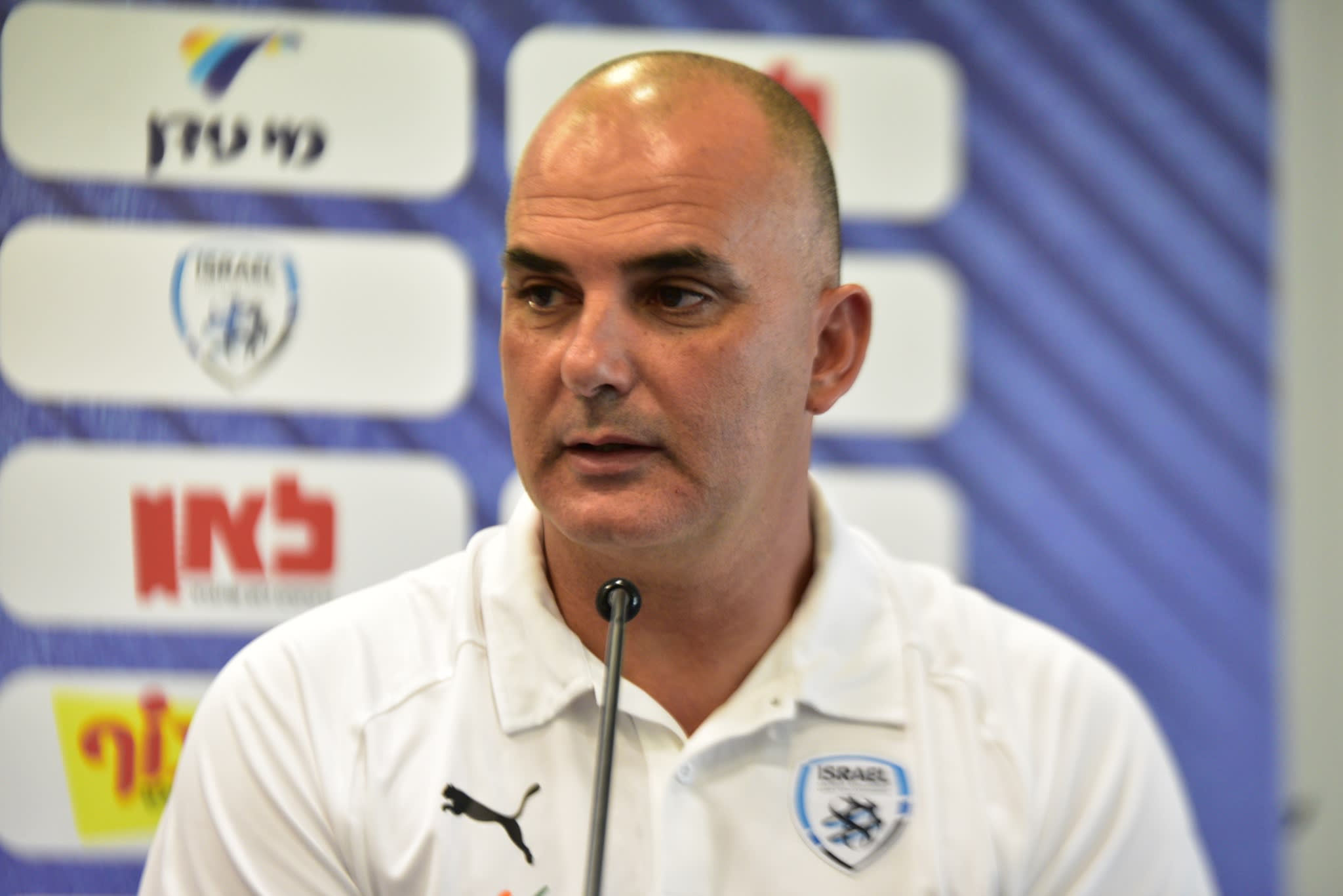 אלון חזן מסיבת עיתונאים