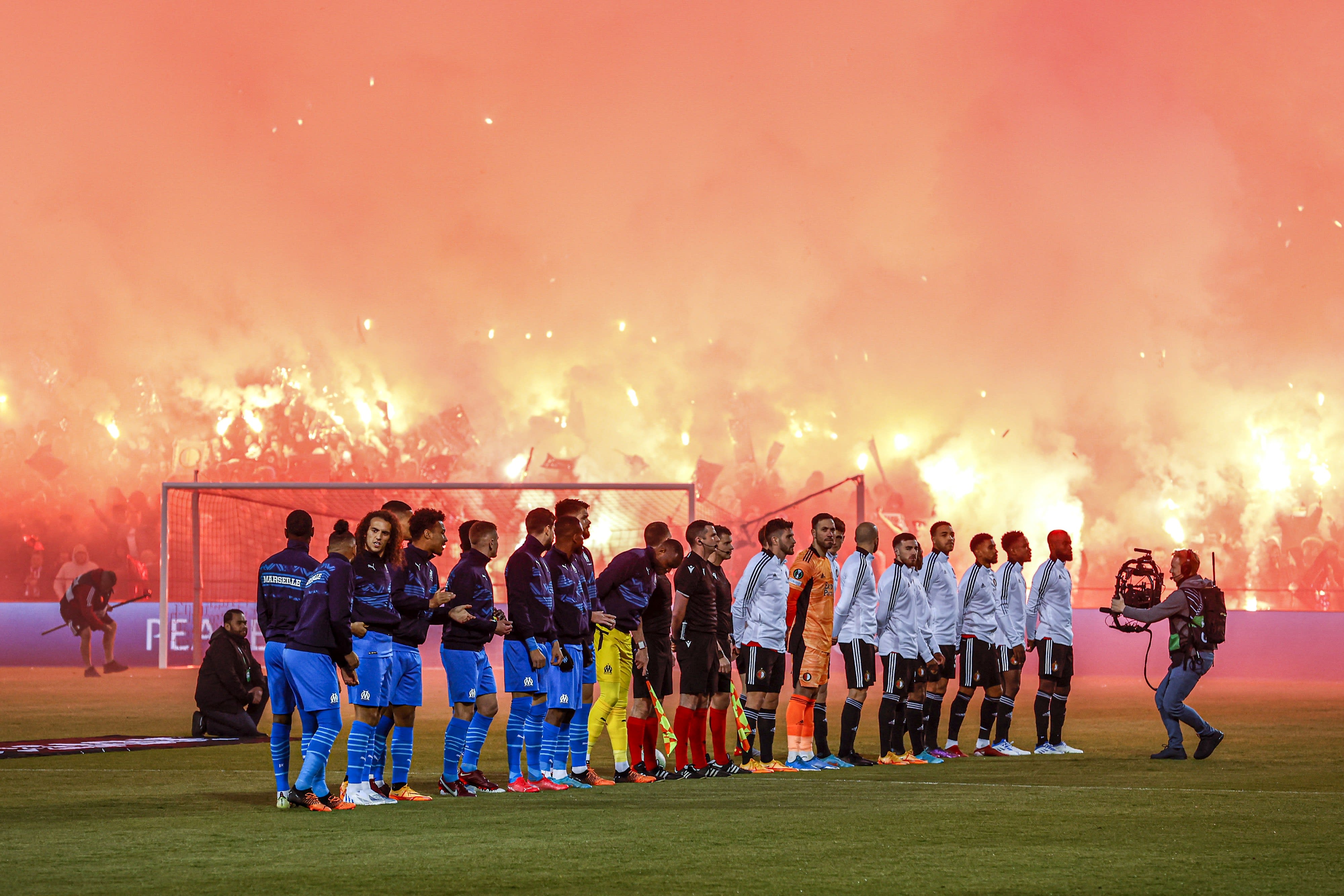 Flares in the stands, Feyenoord vs. Marseille