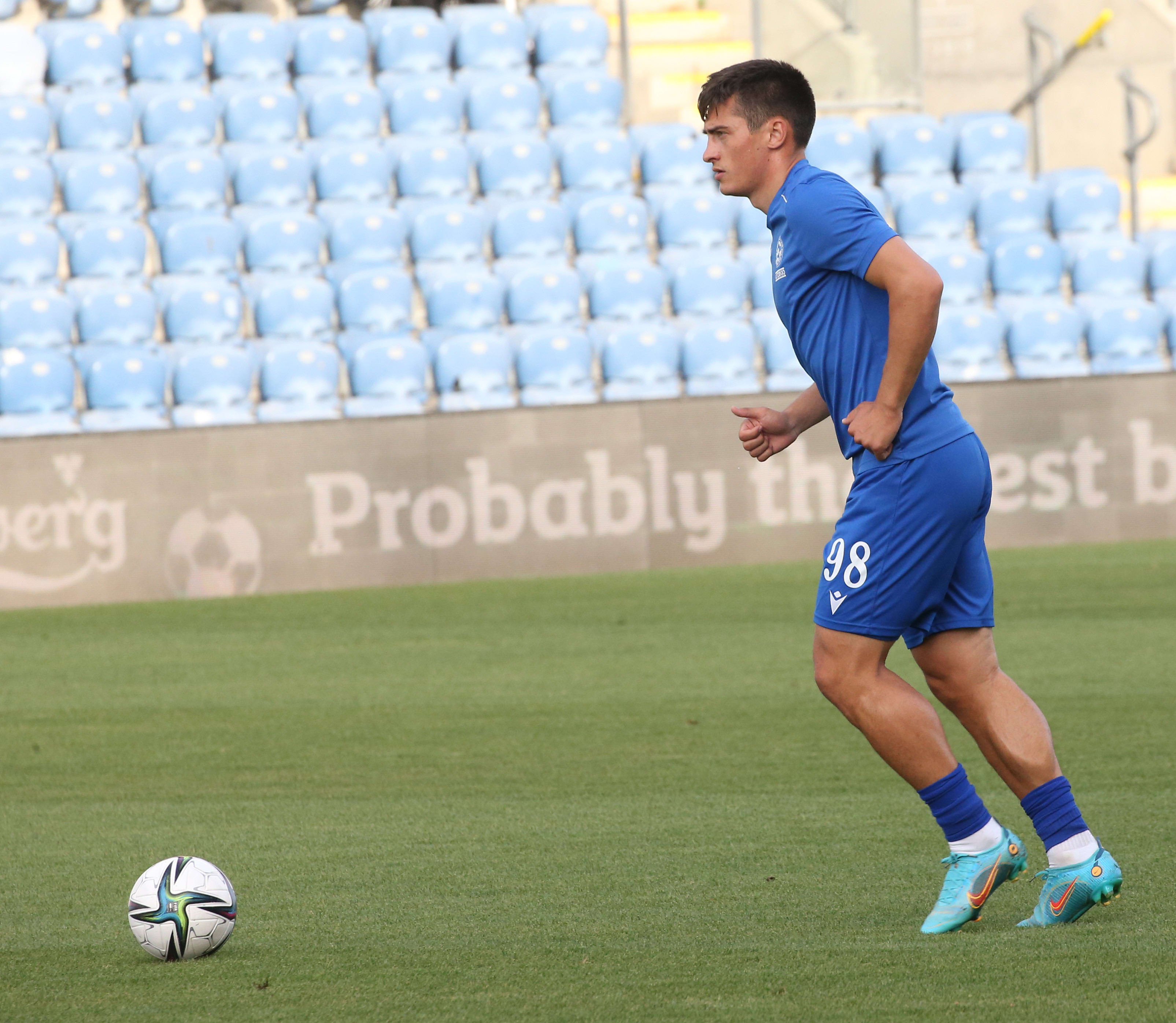 יון ניקולאסקו, שחקן מכבי פתח תקוה