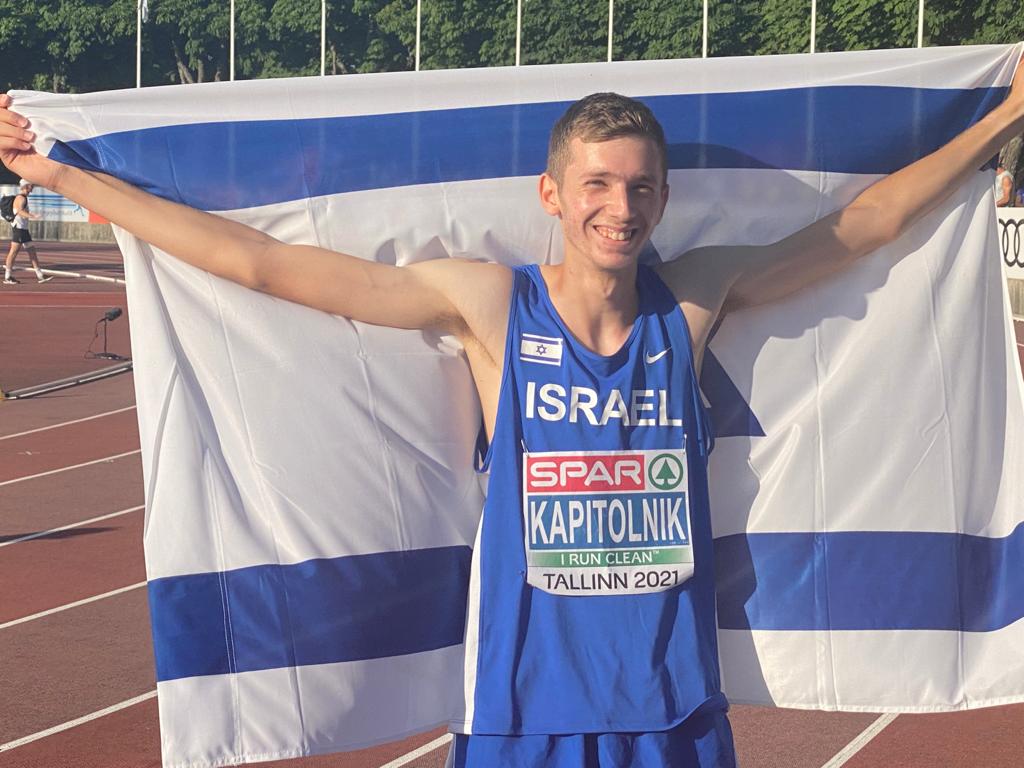 יונתן קפיטולניק קופץ לגובה ישראלי