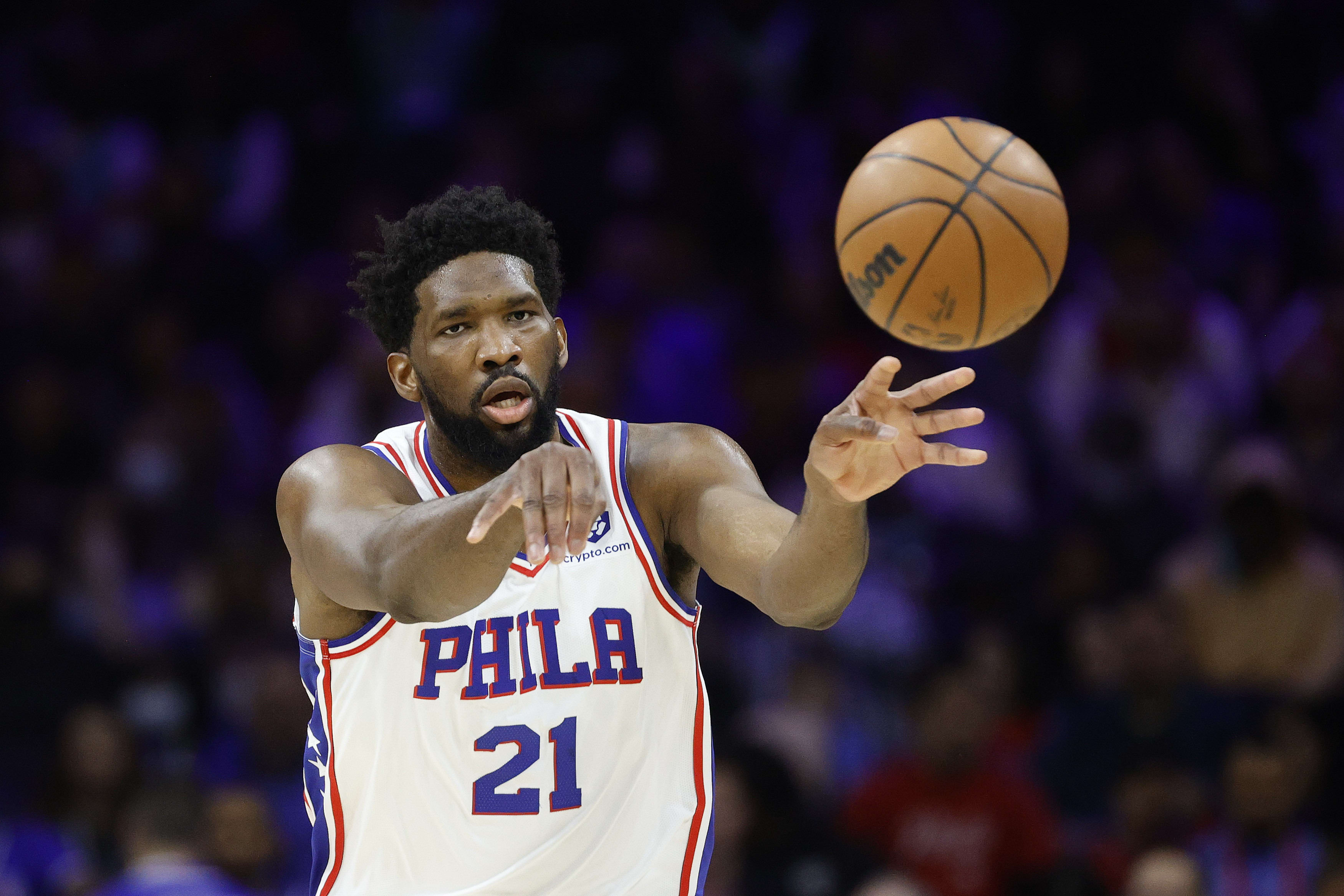 ג'ואל אמביד, שחקן פילדלפיה סיקסרס