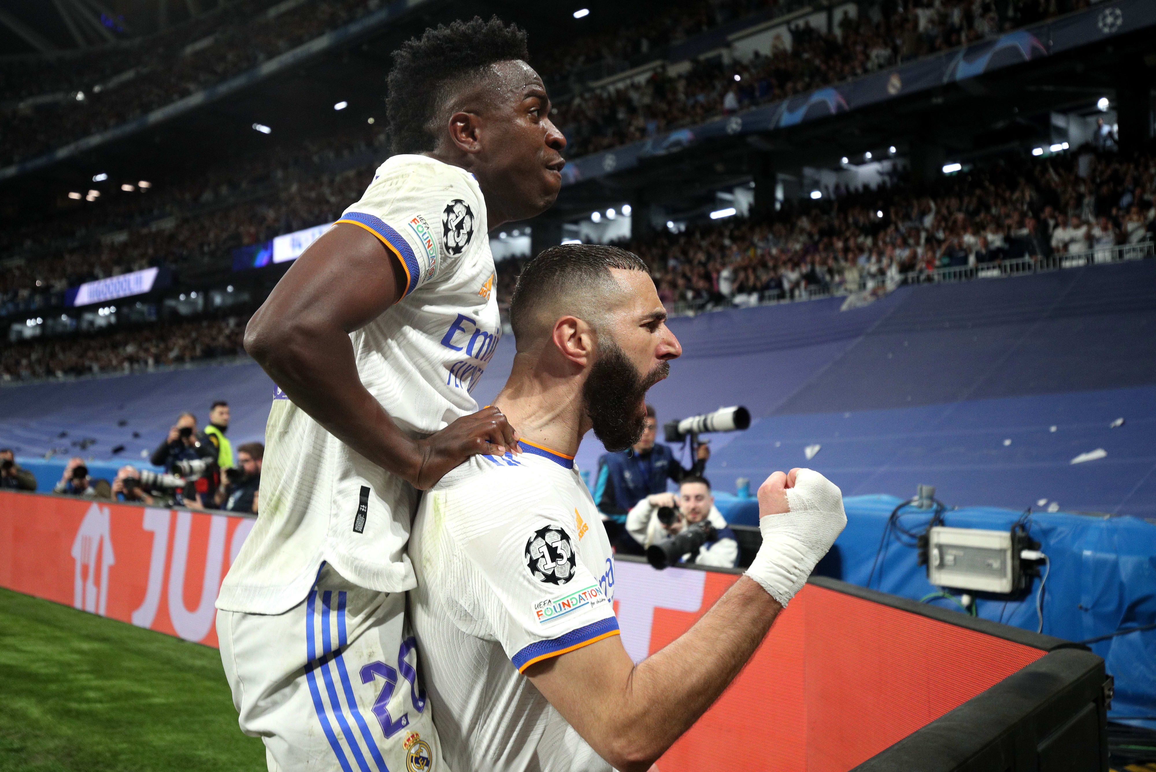 קארים בנזמה שחקן ריאל מדריד עם ויניסיוס