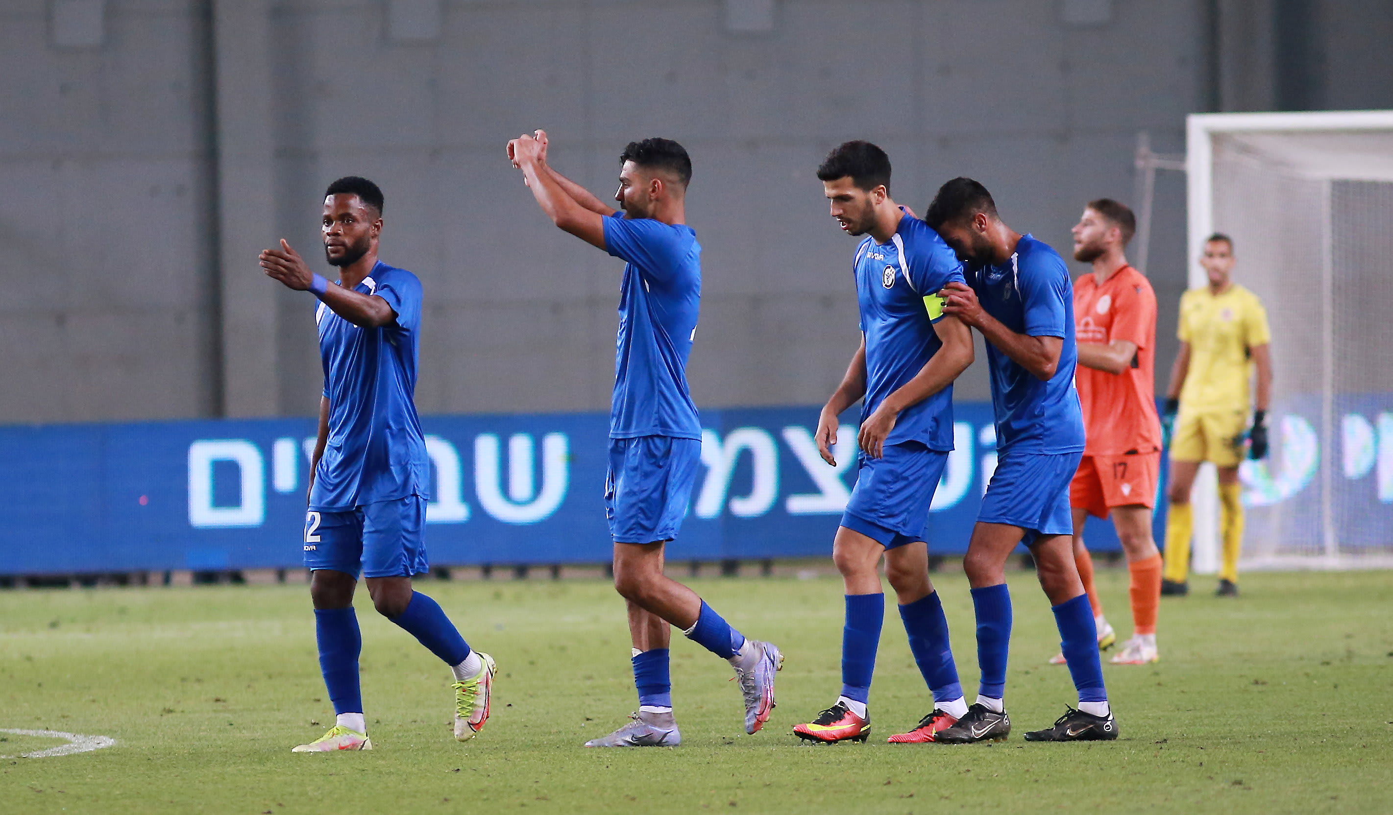 דן כדורי חוגג עם הפועל ראשון לציון