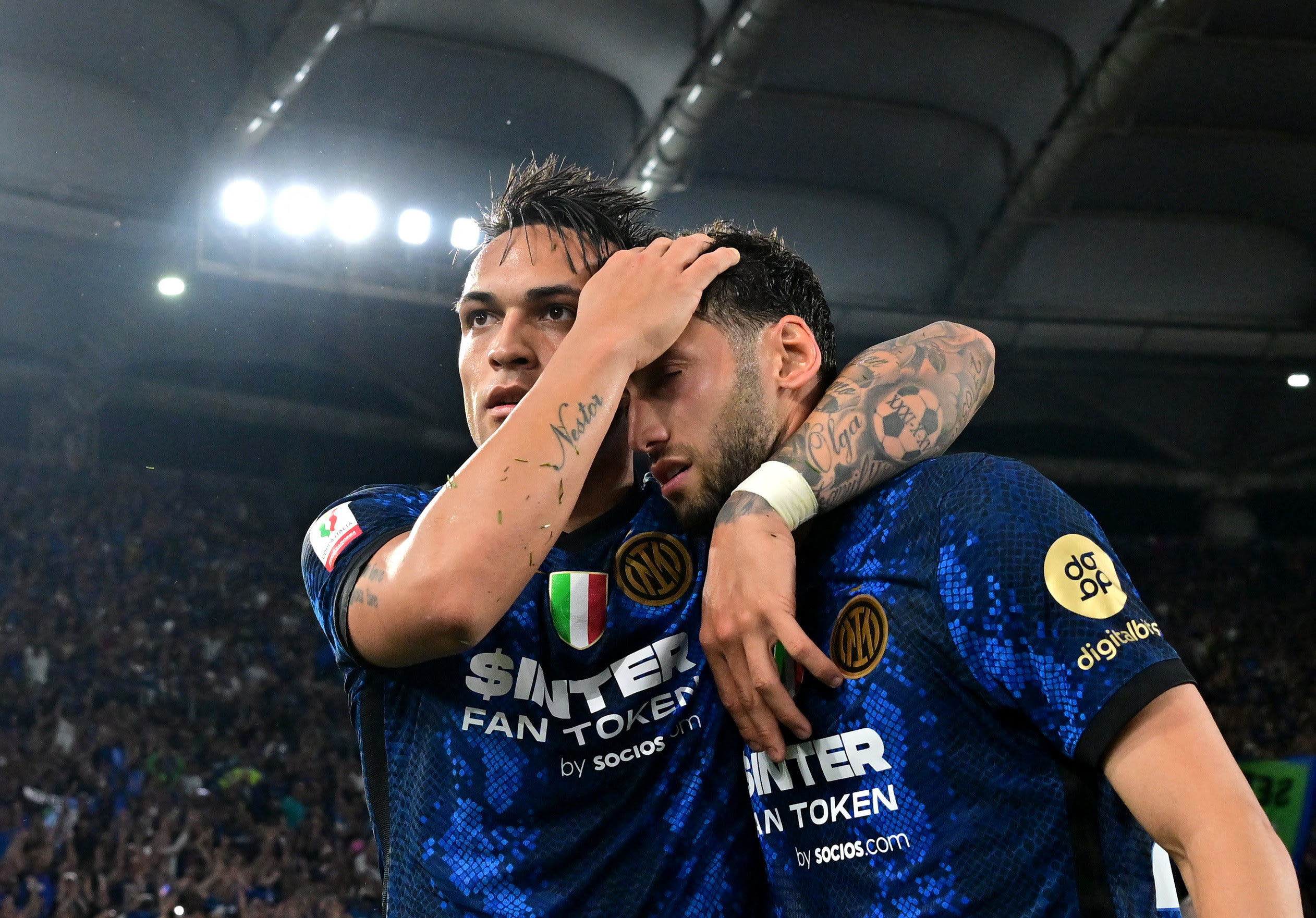 הקאן צ'חלנוילו אינטר חוגג עם לאוטרו מרטינס