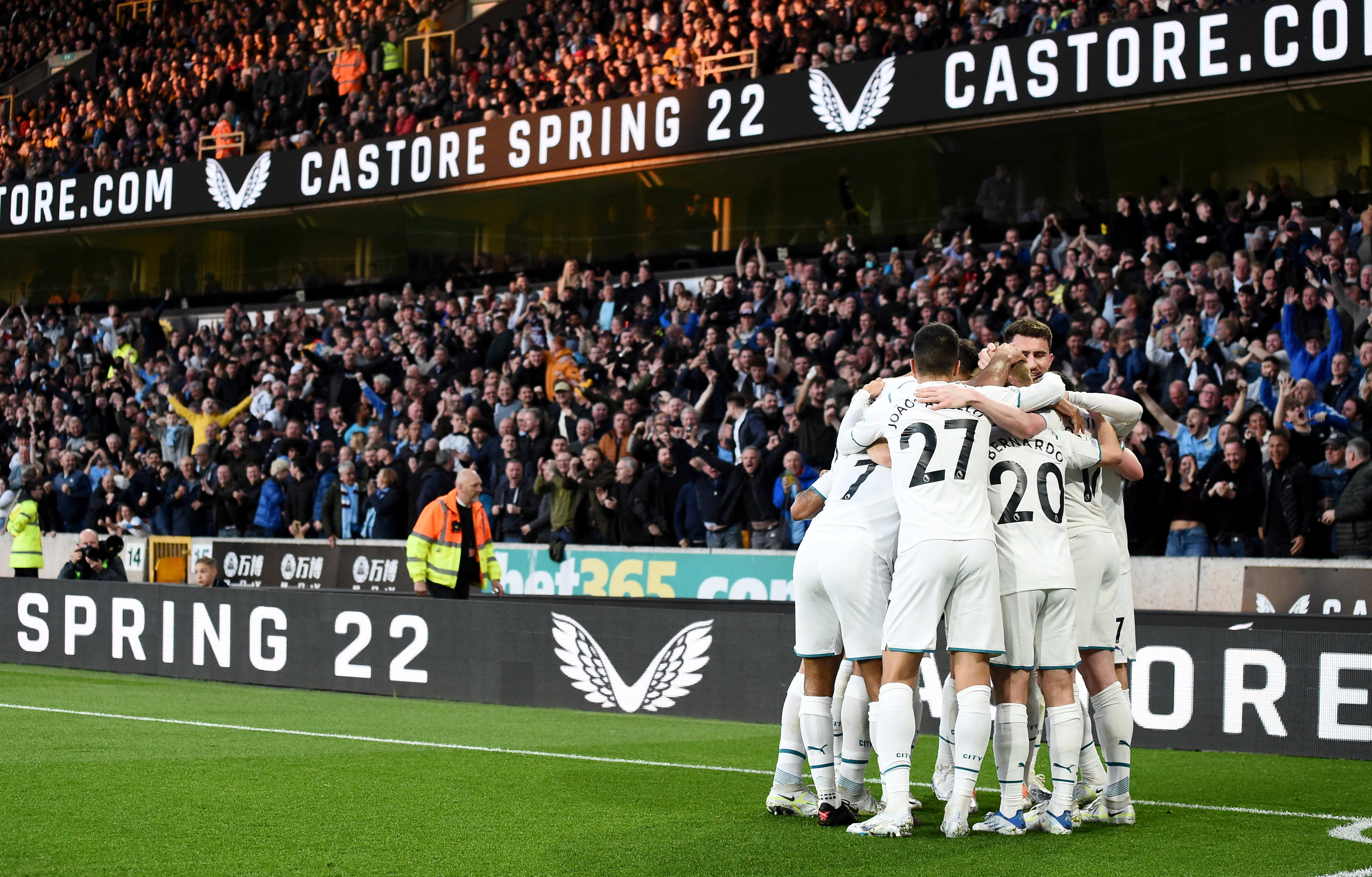 שחקני מנצ'סטר סיטי חוגגים שער