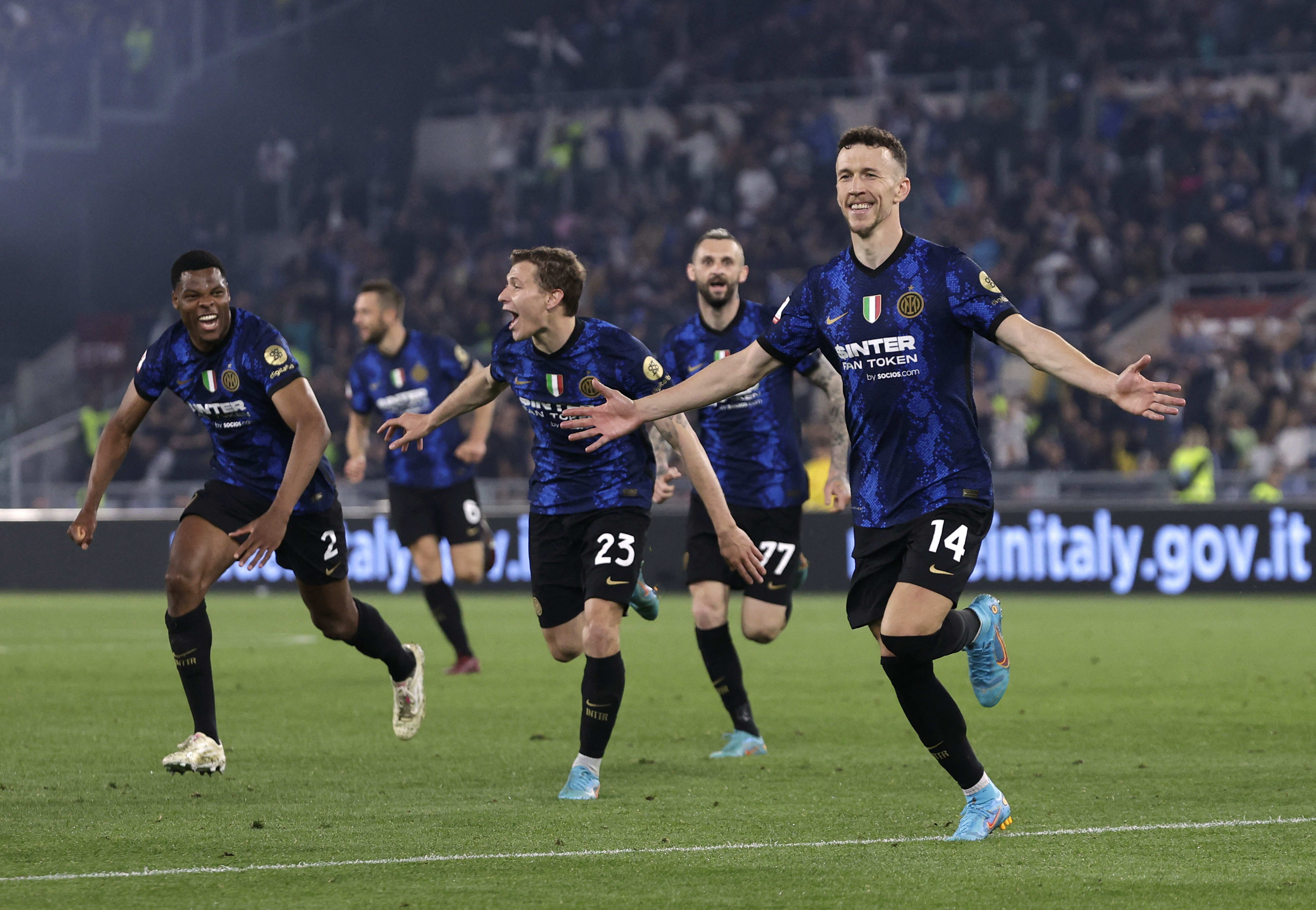 איבן פרישיץ' ושחקני אינטר חוגגים שער