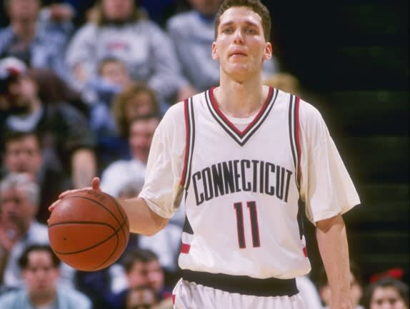 דורון שפר במדי קונטיקט