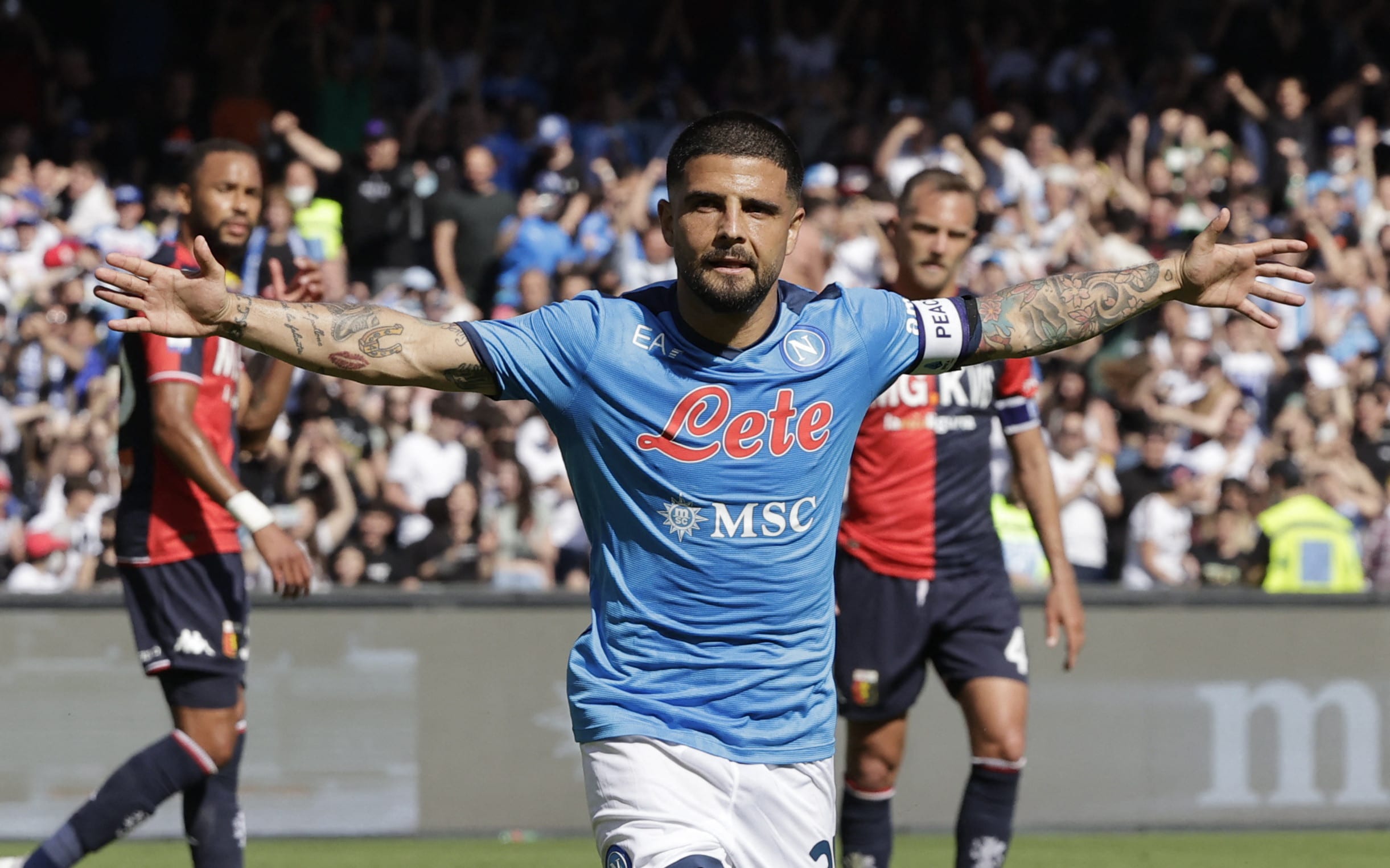 לורנצו אינסינייה שחקן נאפולי