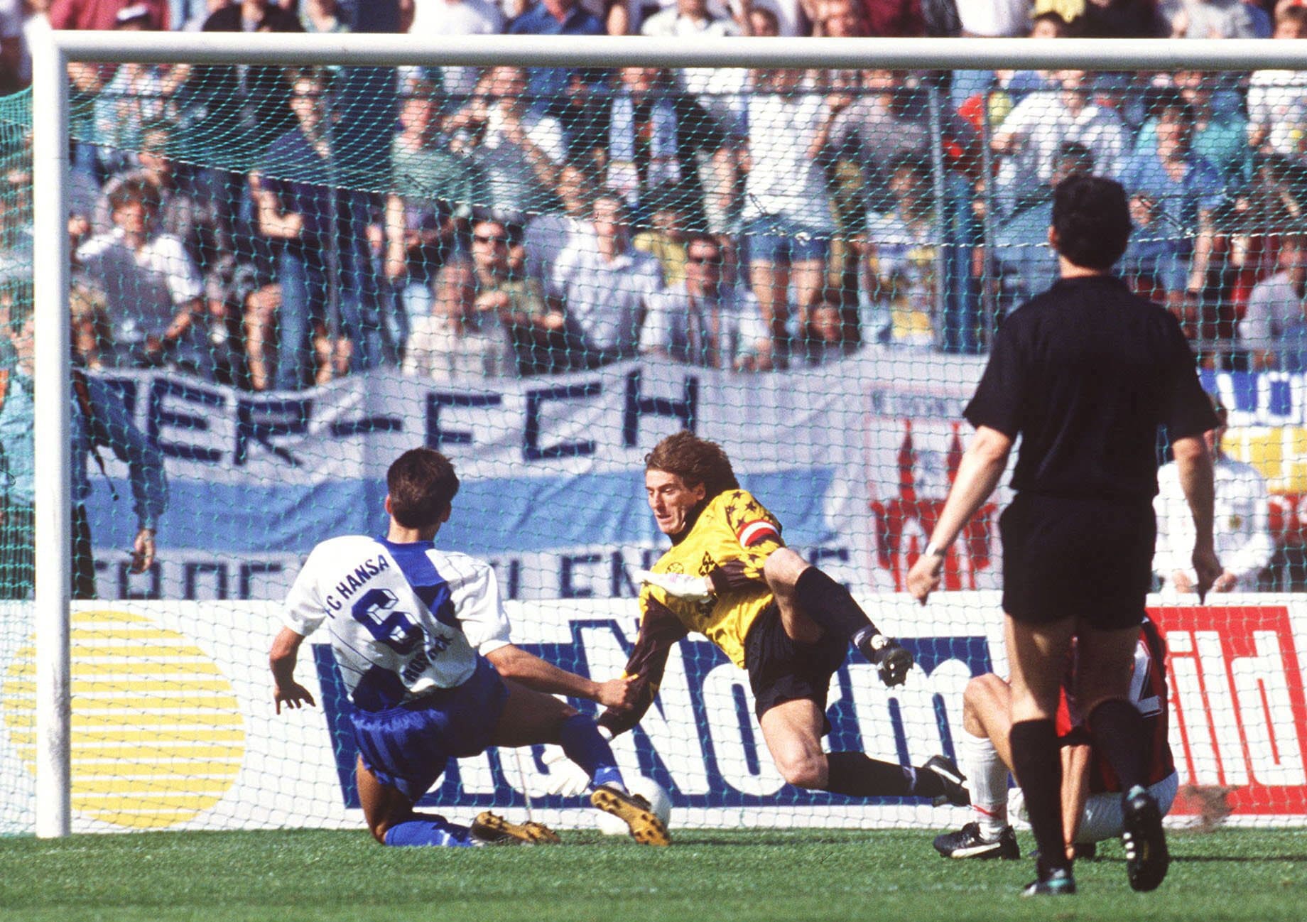 אולי שטיין שוער פרנקפורט ב-1992