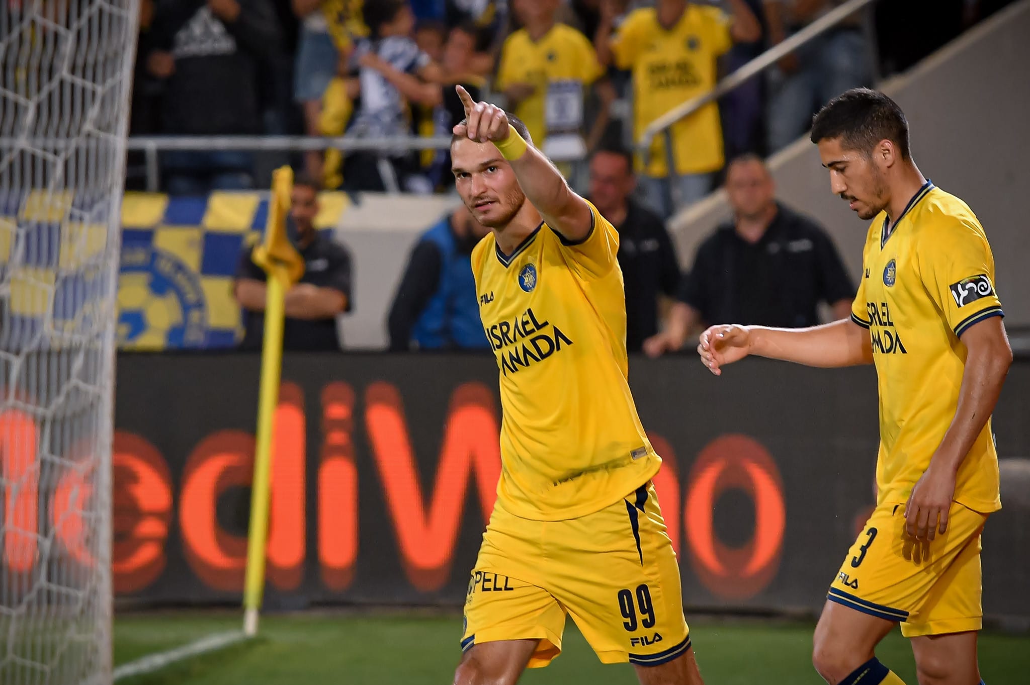 ג'ורג'ה יובאנוביץ' שחקן מכבי תל אביב חוגג שער