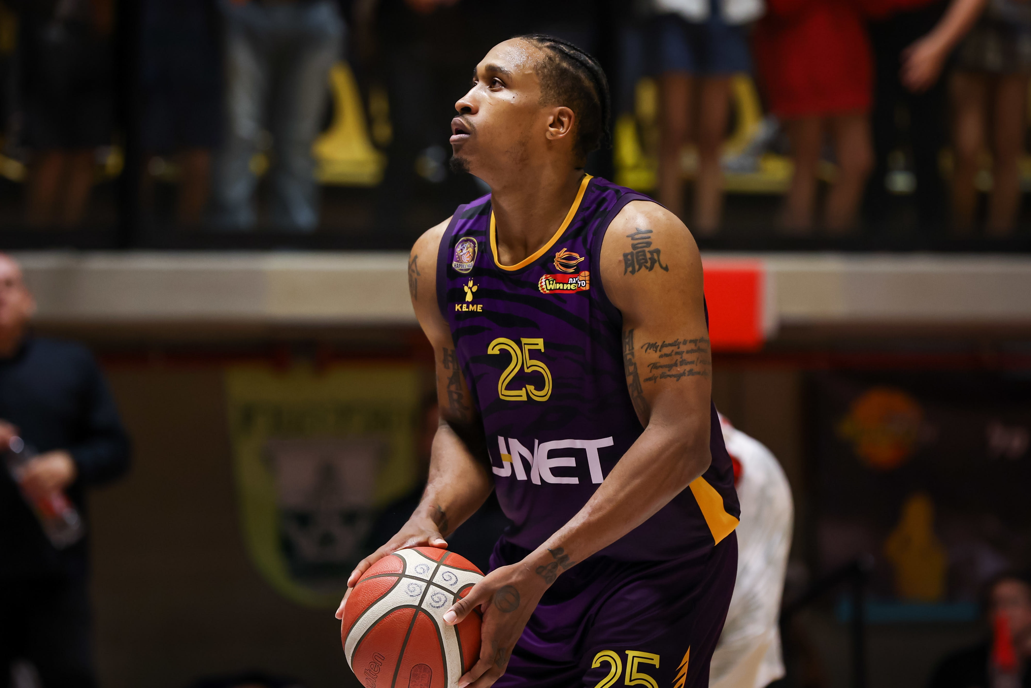 טיירוס מגי, הפועל חולון