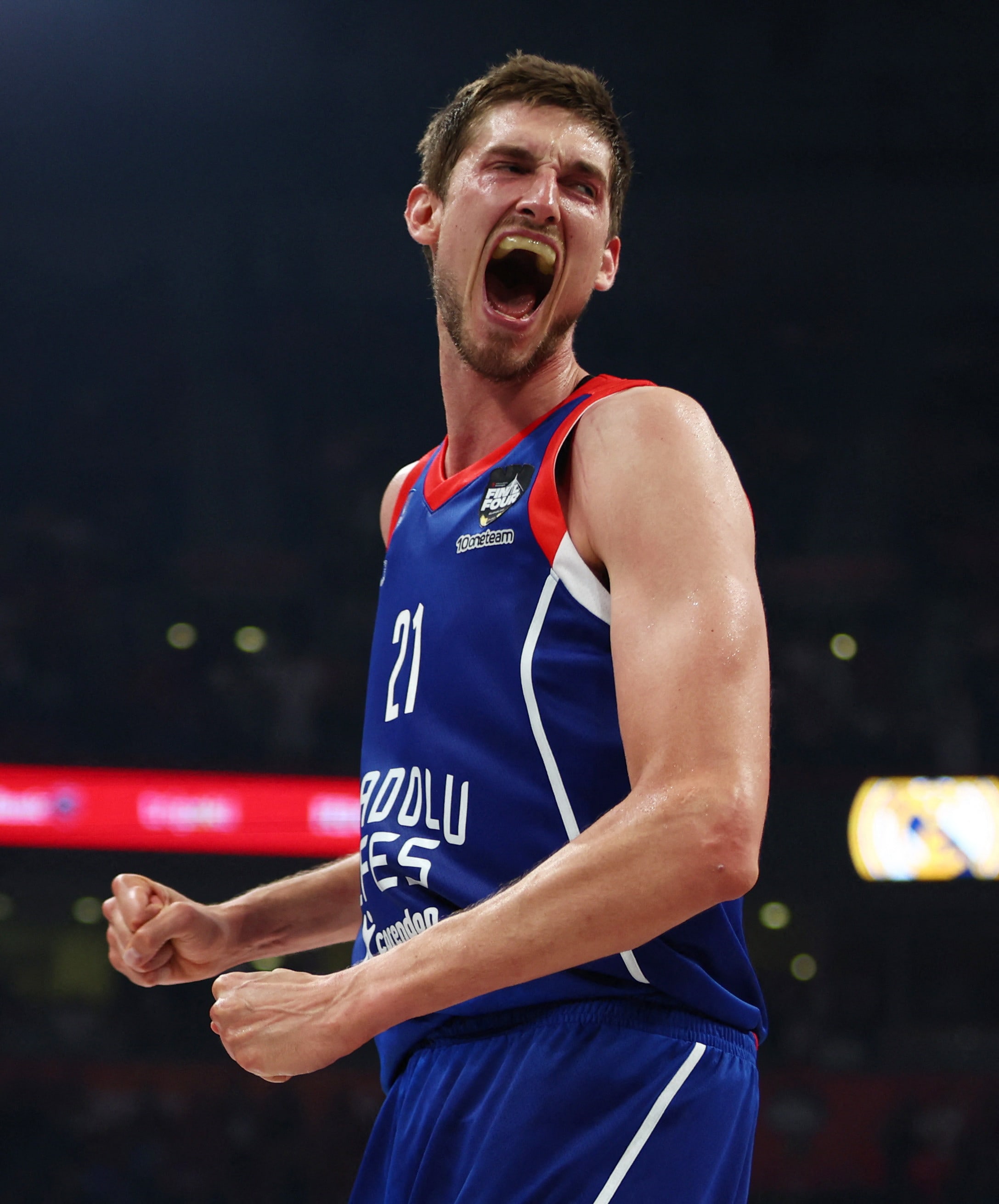 שחקן אנאדולו אפס טיבור פלייס