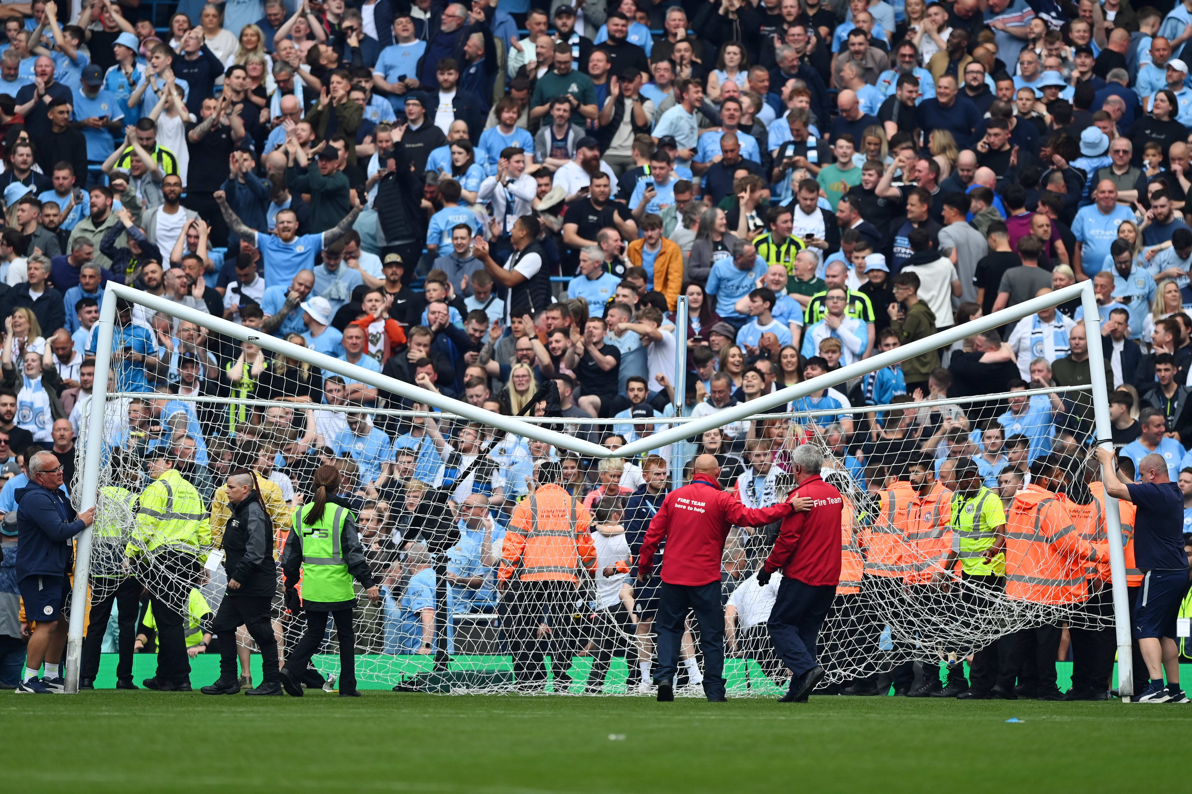 אוהדי מנצ'סטר סיטי חוגגים