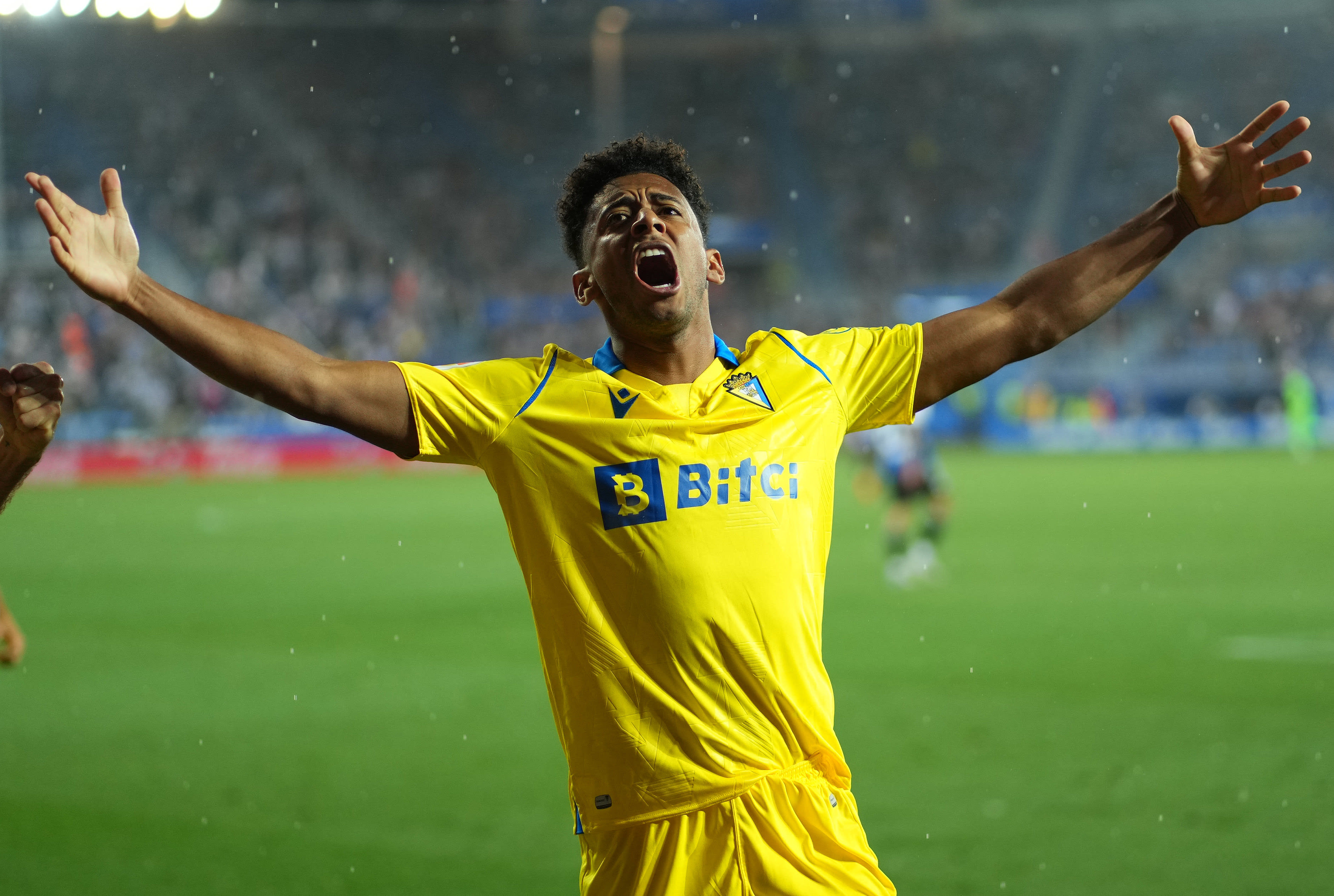 שחקן קאדיס קוקו לוזאנו