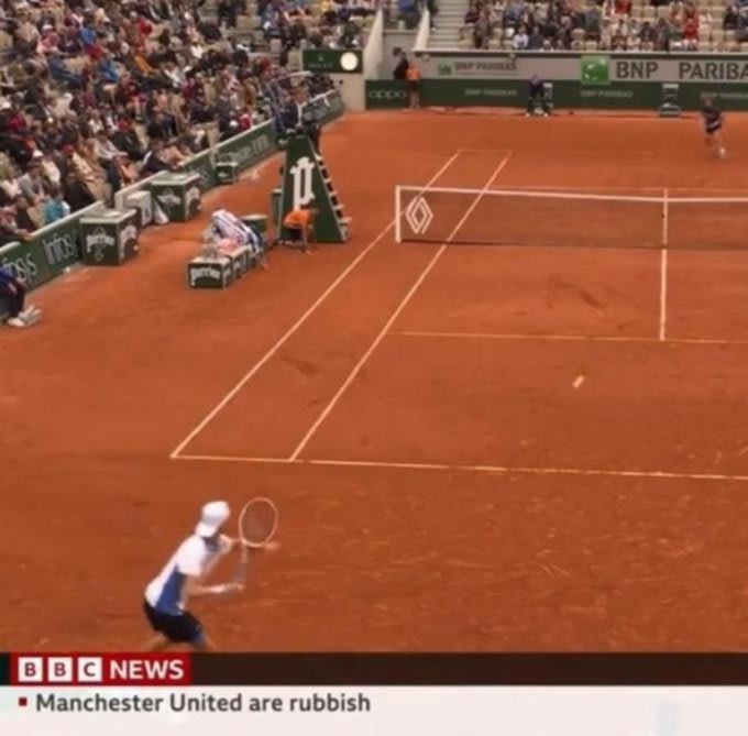 בשידורי BBC הופיעה על הטיקר התחתון הכתובית 