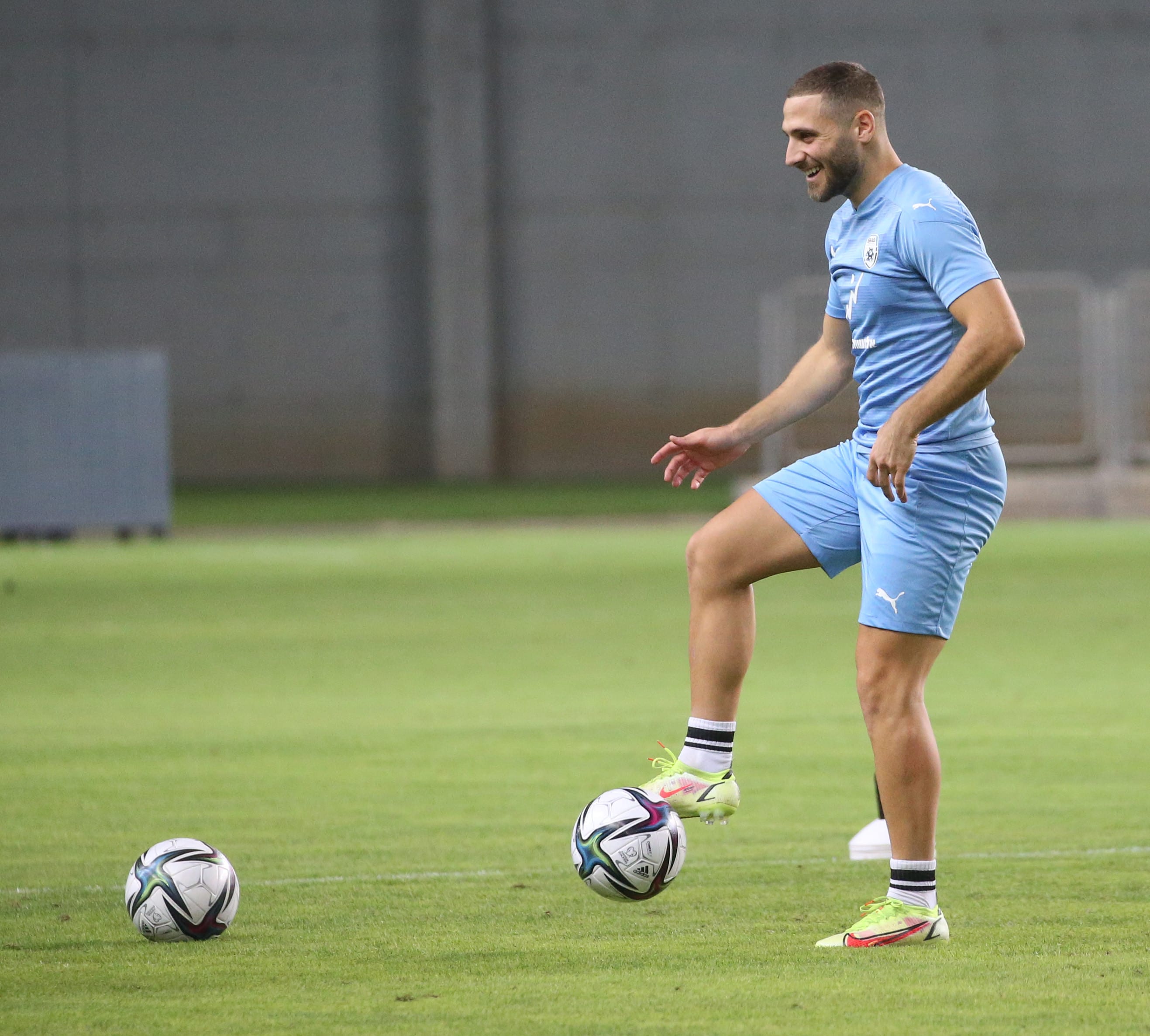 שון וייסמן באימון נבחרת ישראל