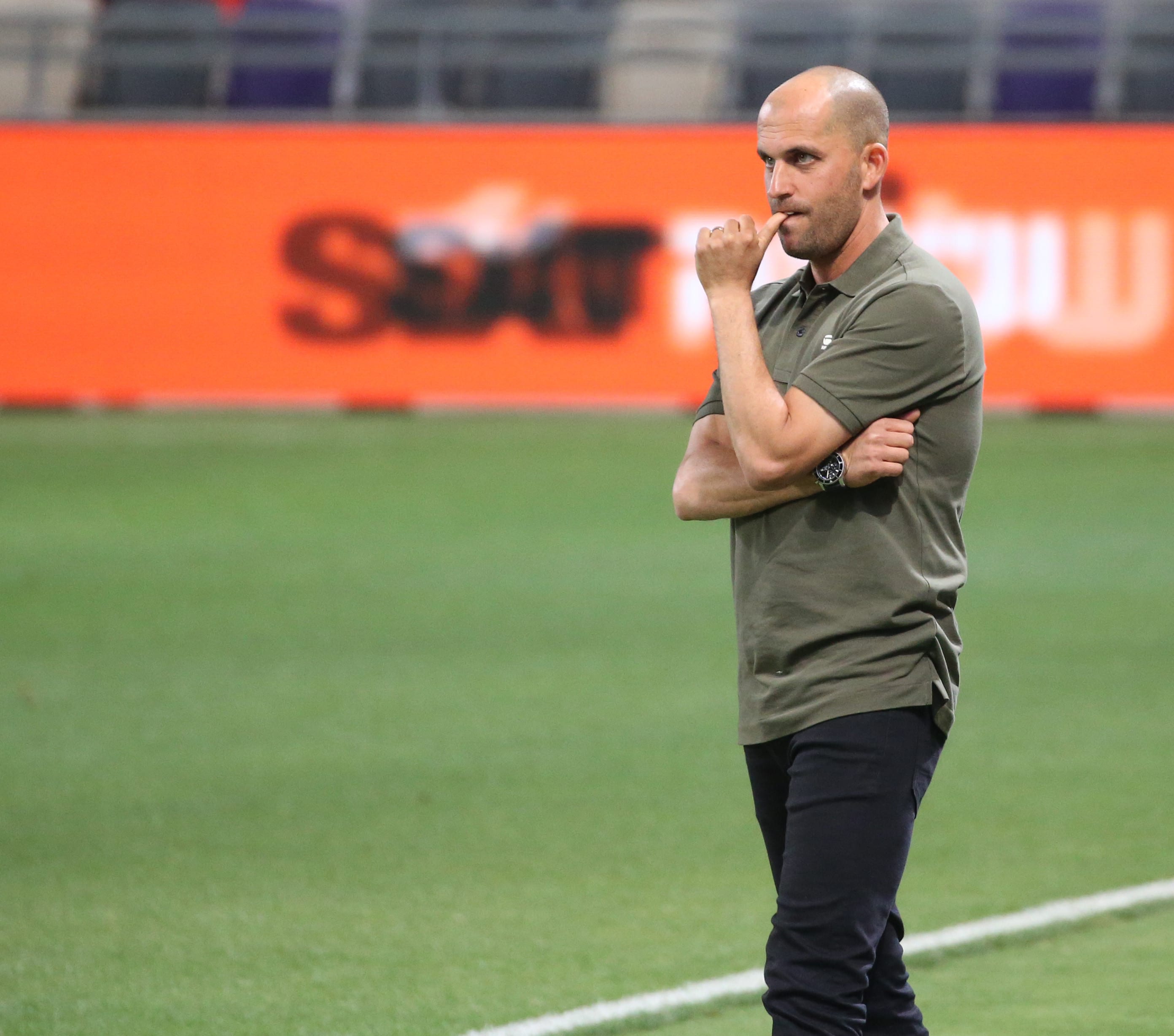 מאמן הפועל כפר סבא רביד גזל