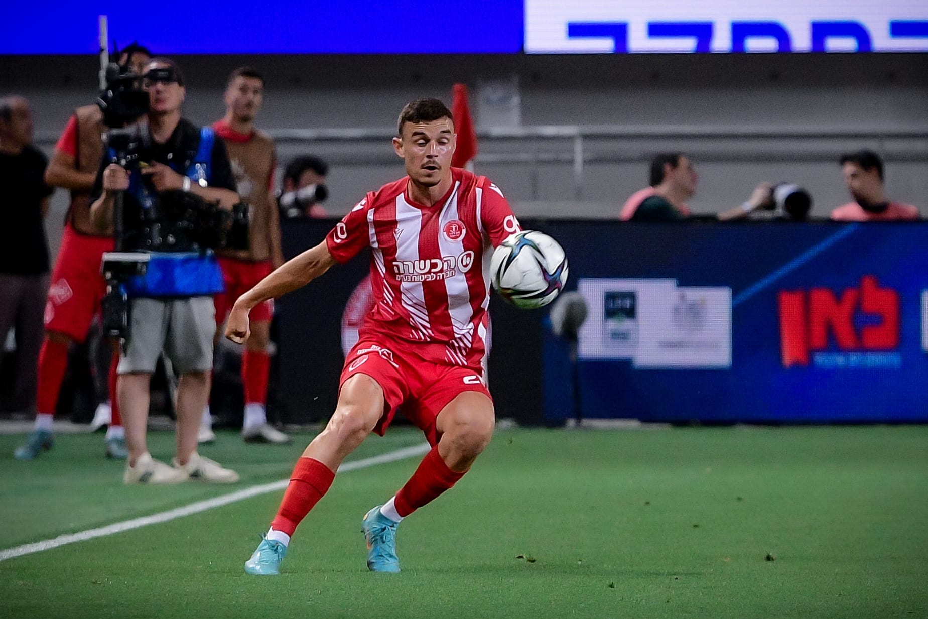 סתיו למקין, שחקן הפועל תל אביב