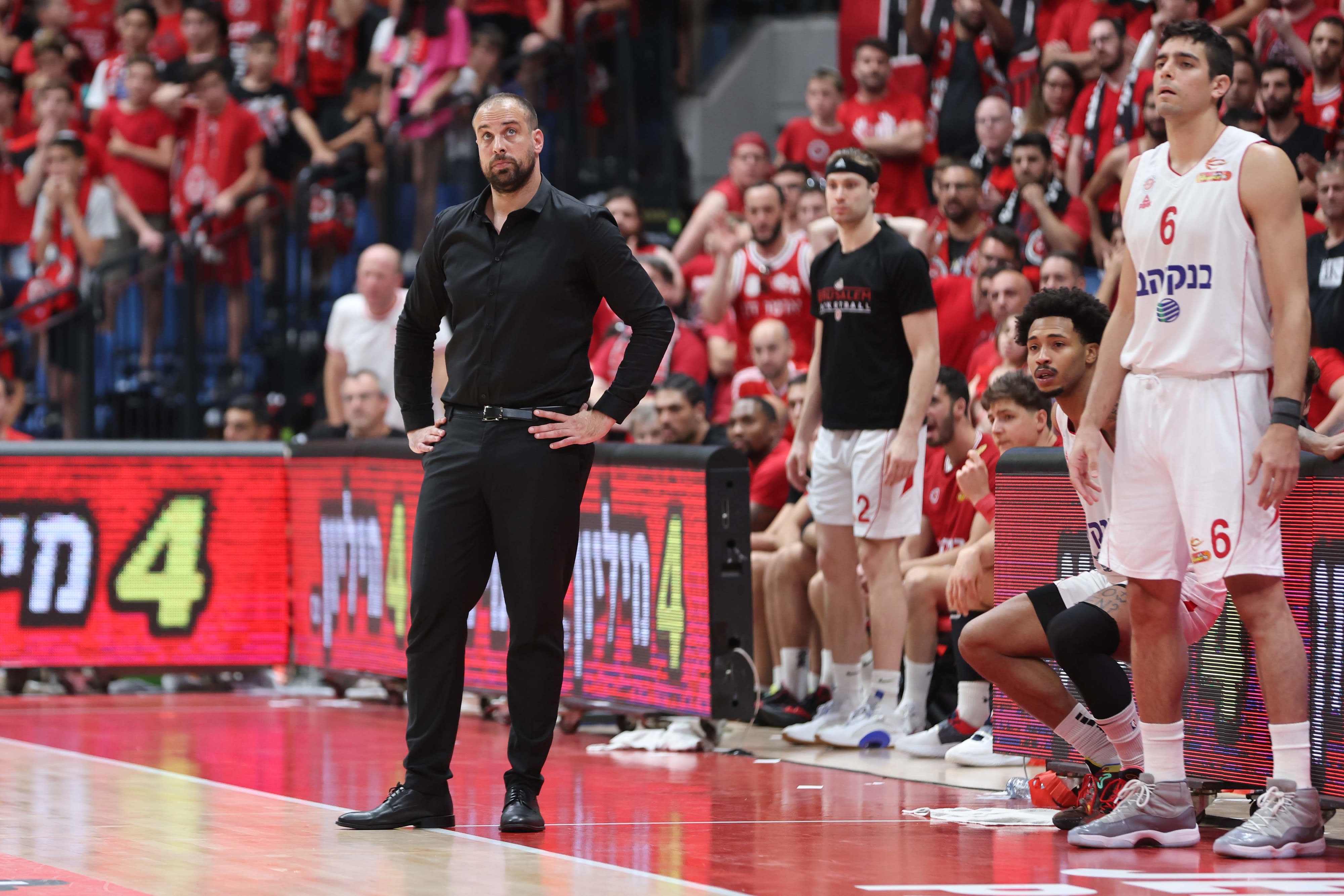 יותם הלפרין מאמן הפועל ירושלים עם איתי שגב