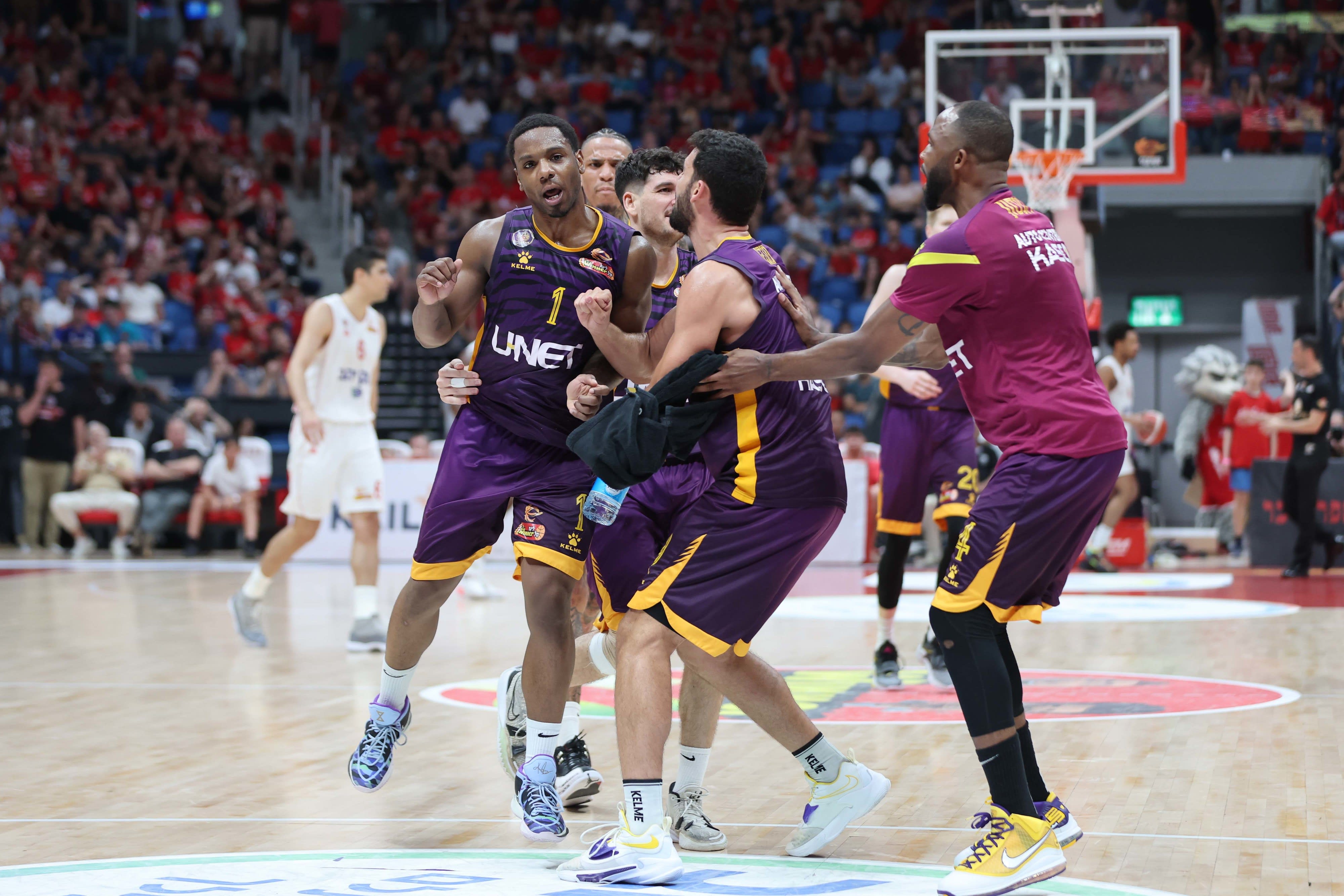 ג'ו רגלנד שחקן הפועל חולון