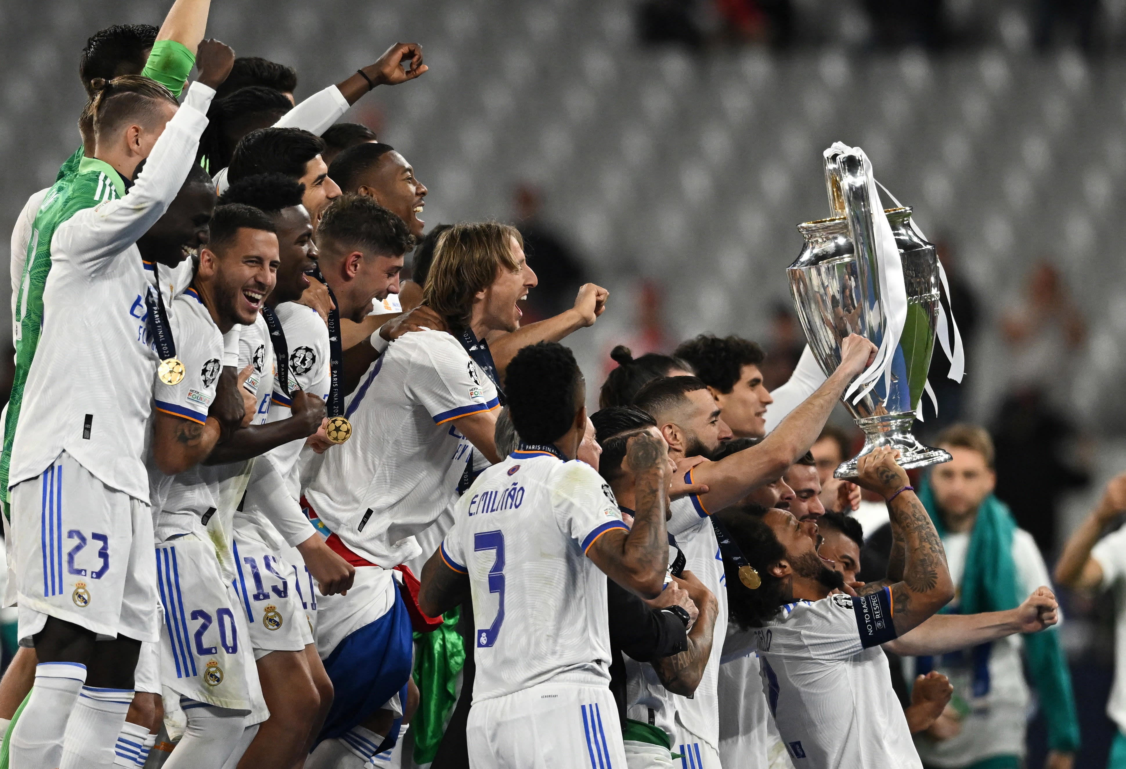שחקני ריאל מדריד חוגגים זכייה בליגת האלופות
