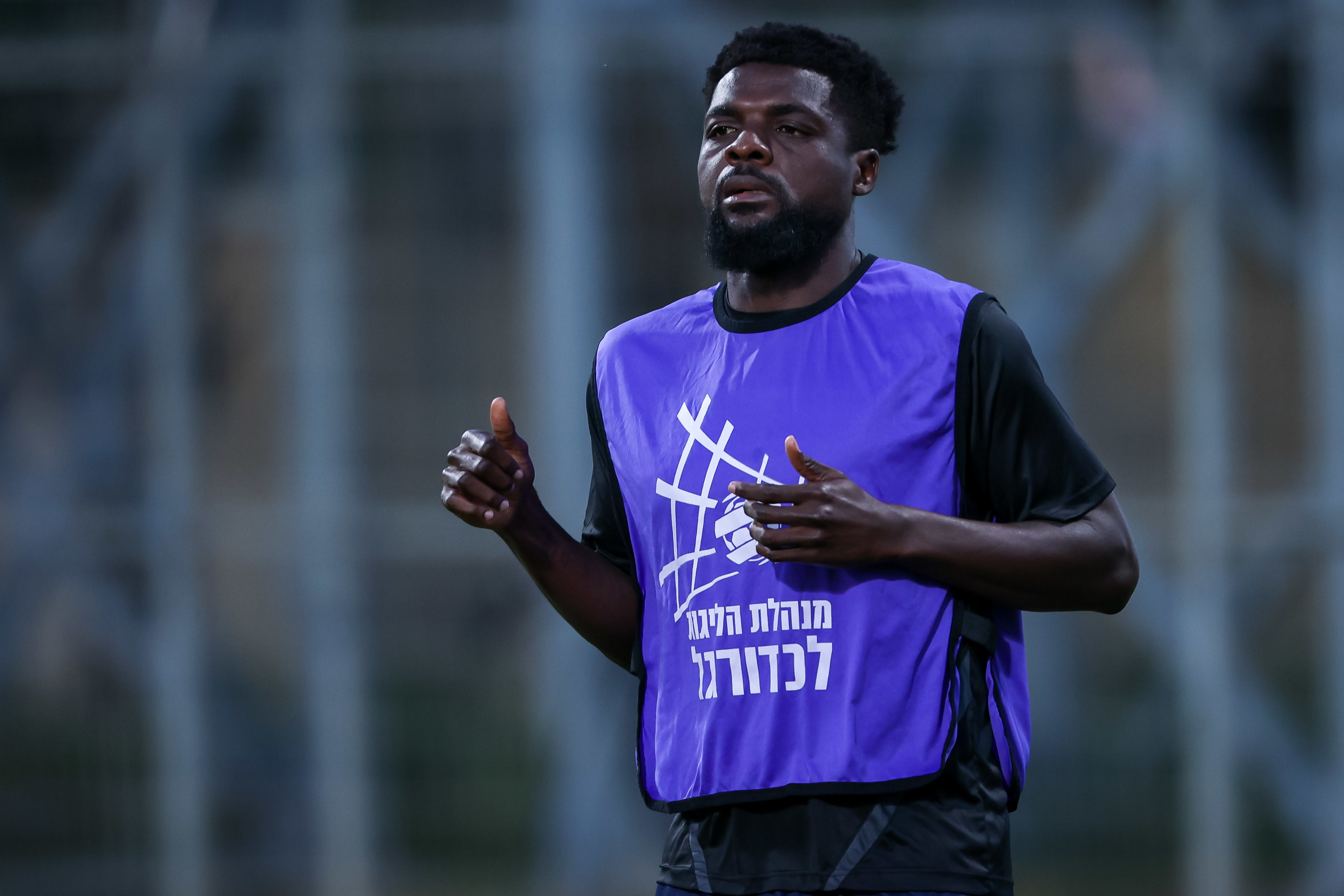 ג'ון אוגו, קשר הפועל נוף הגליל