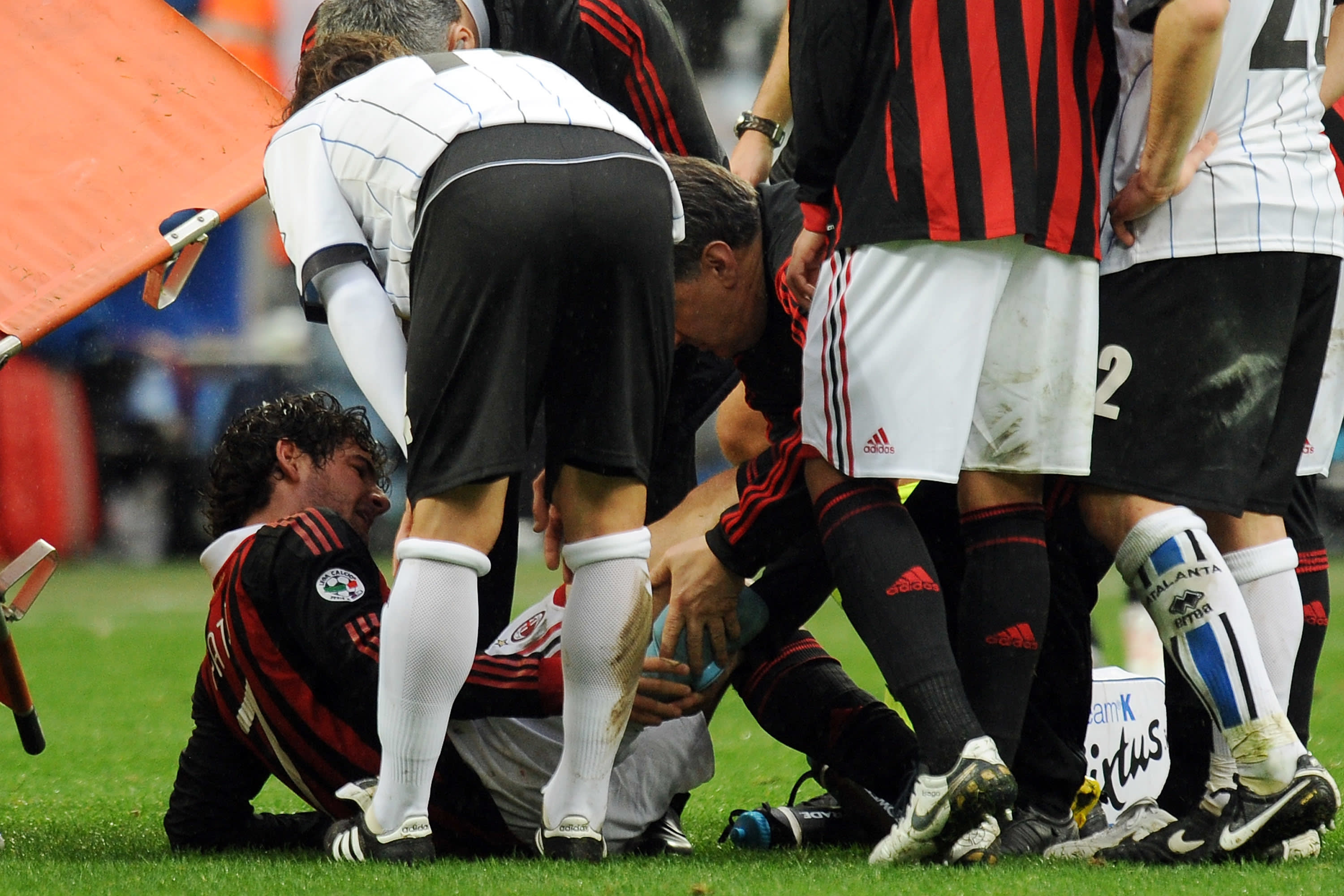 אלשנדרה פאטו פצוע במדי מילאן, פברואר 2010