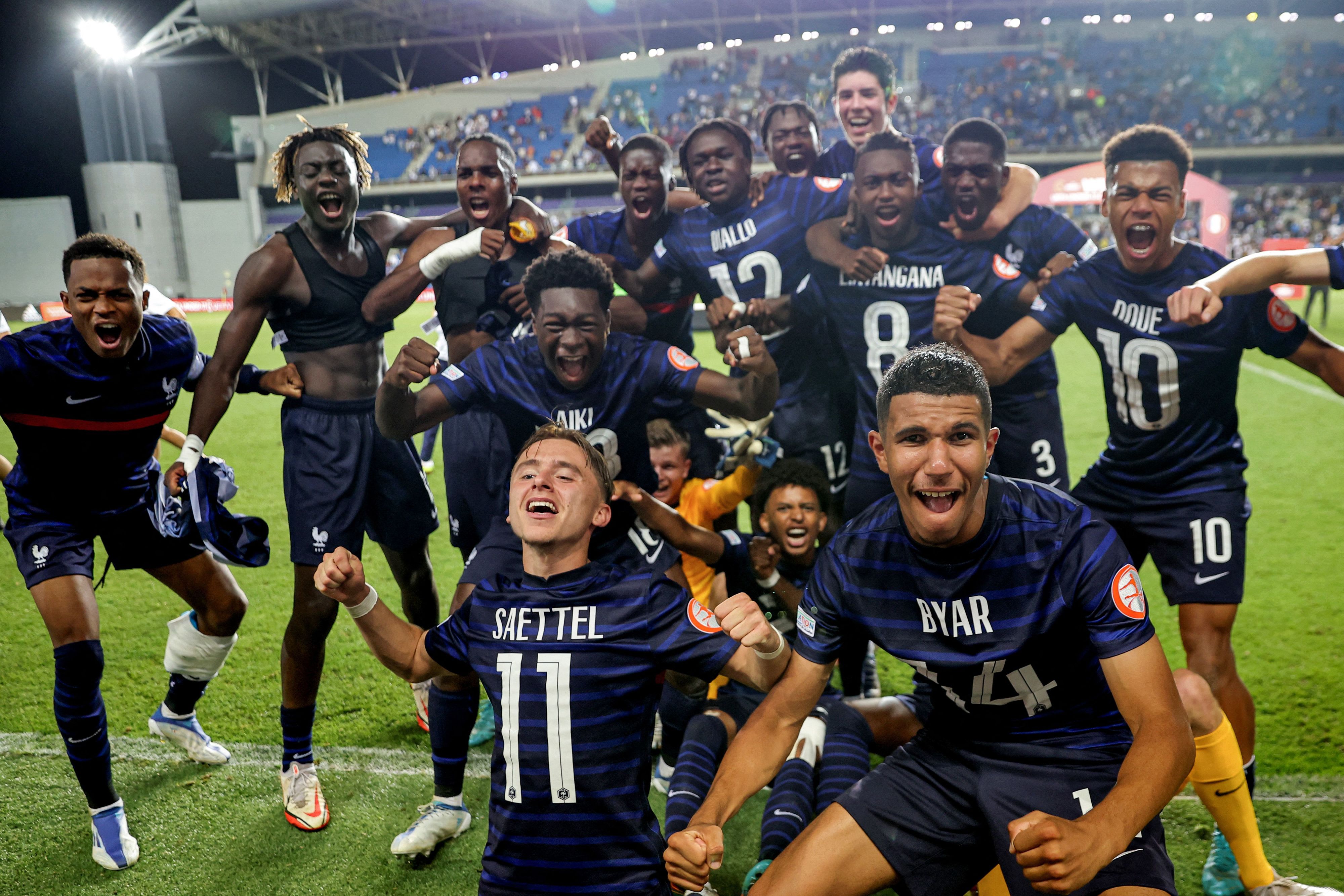 צרפת עד גיל 17 זוכה ביורו בישראל