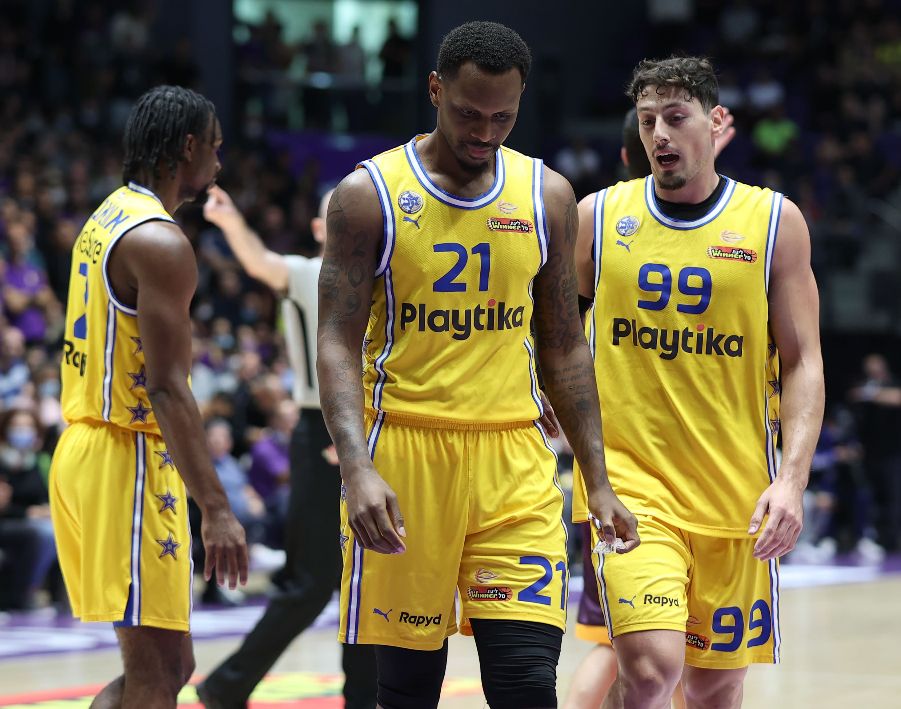 יפתח זיו, ג'יימס נאנלי, שחקני מכבי תל אביב