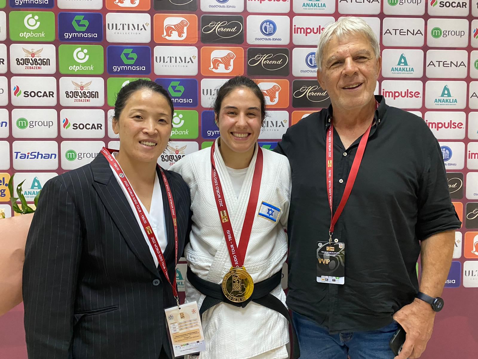 משה פונטי עם ענבל שמש, זוכת מדליית זהב גרנד סלאם טביליסי