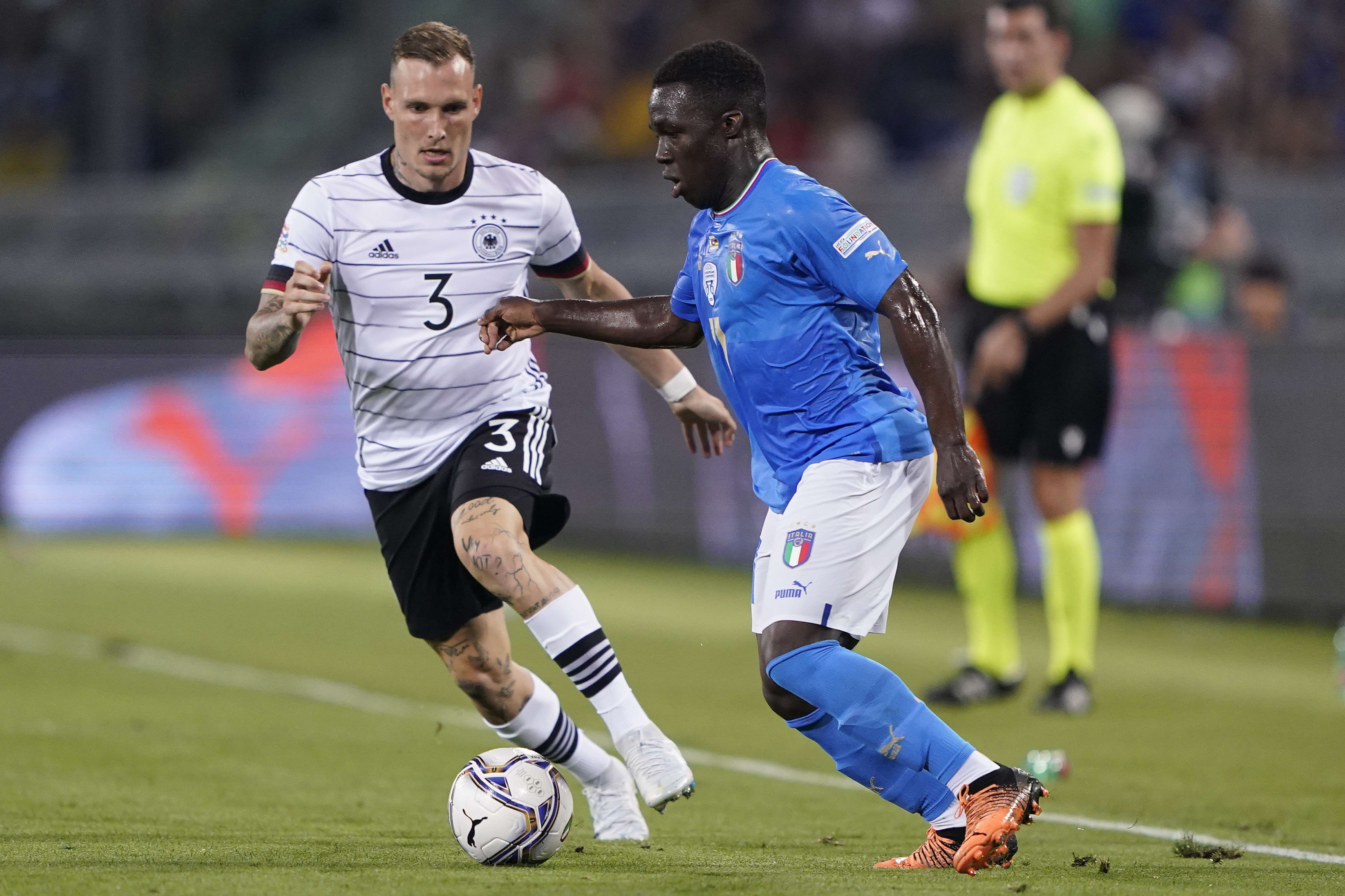 ווילפריד ניונטו שחקן נבחרת איטליה מול דויד ראום שחקן נבחרת גרמניה