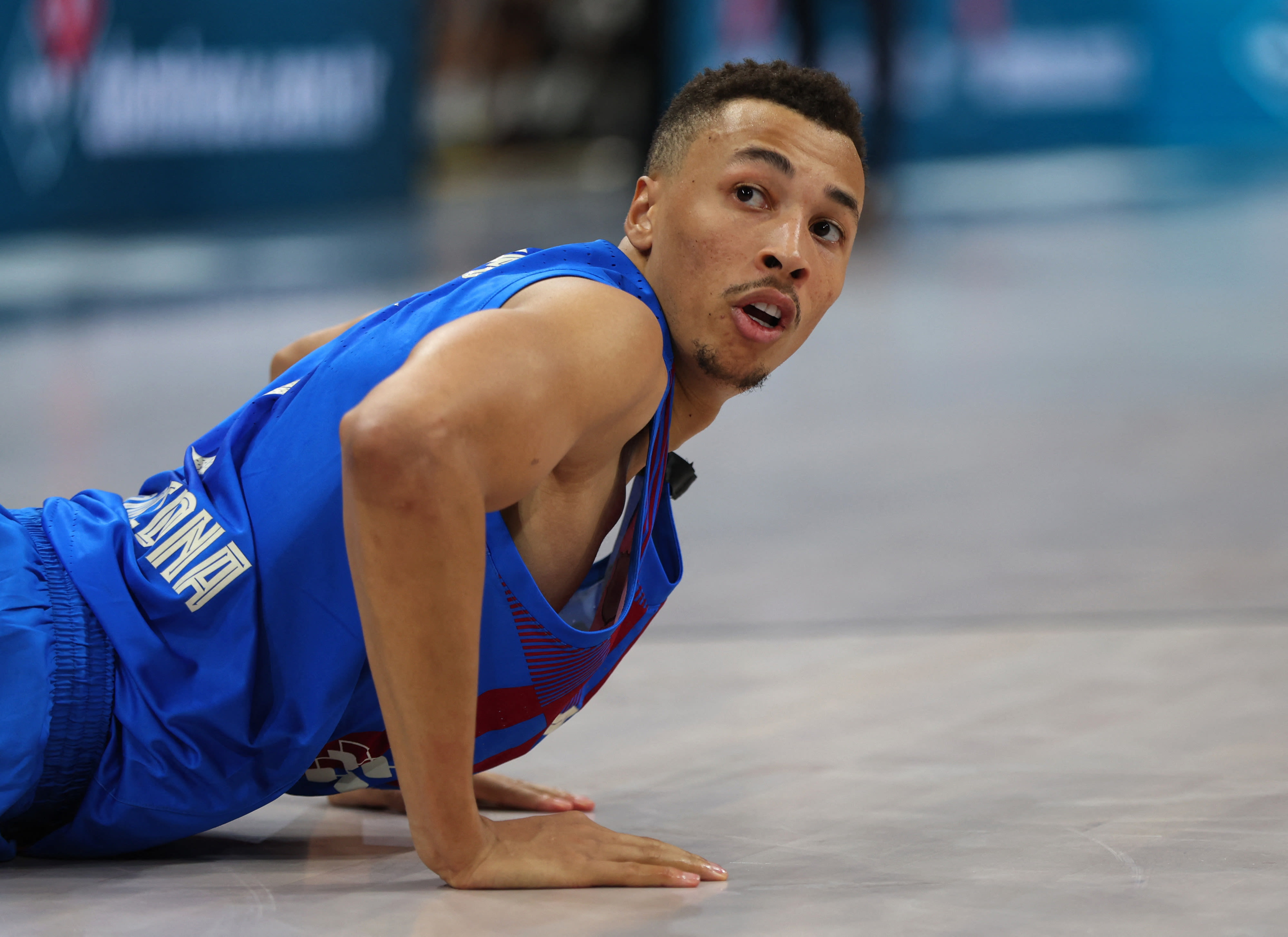 שחקן ברצלונה דנטה אקסום