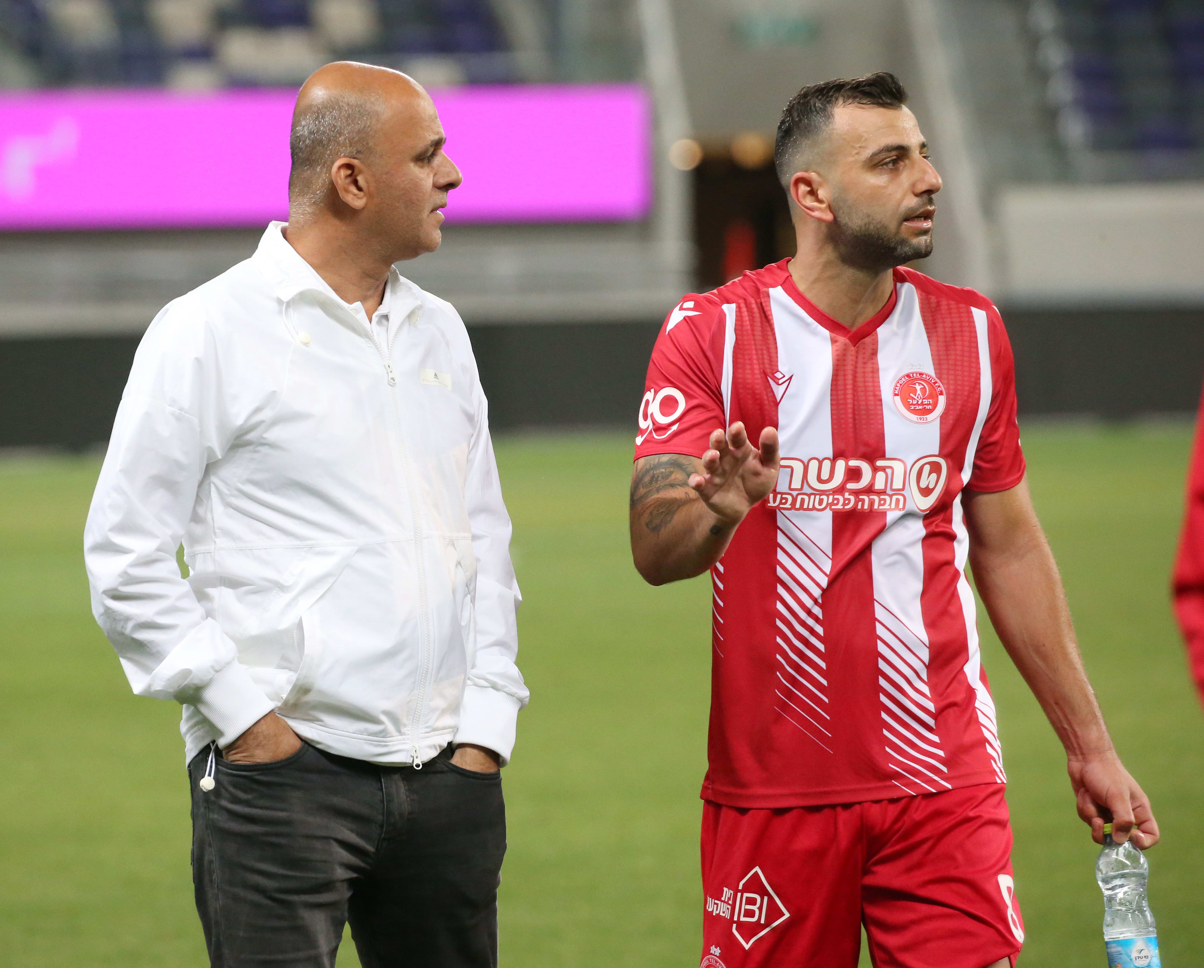 שרון ניסנוב, מבעלי הפועל תל אביב, ליד שלומי אזולאי