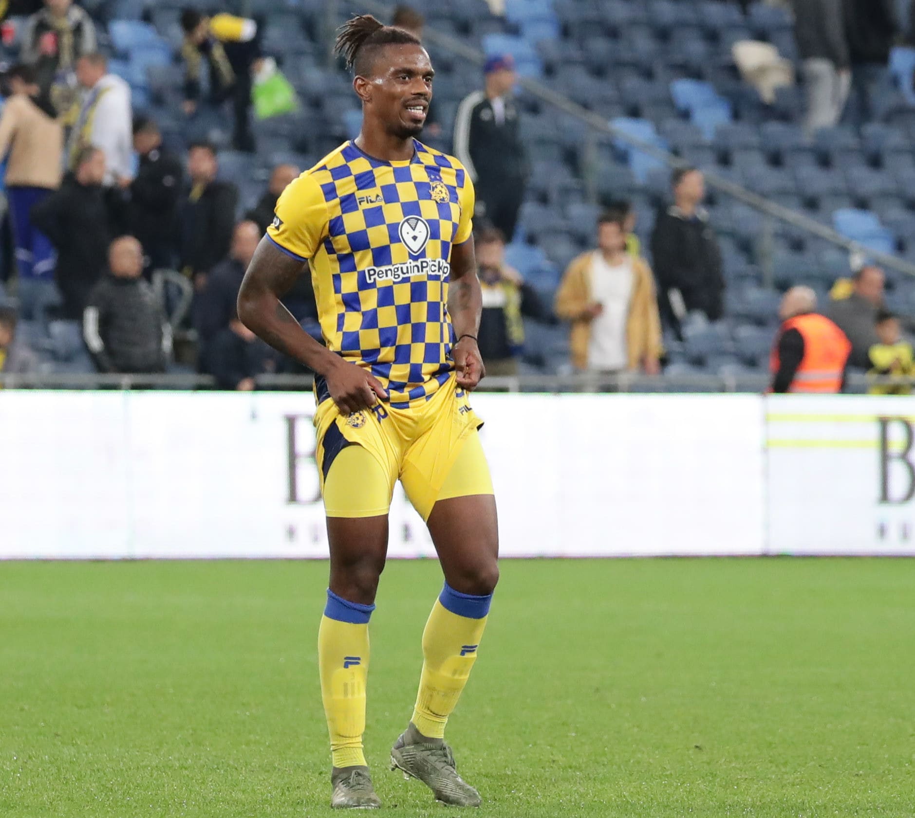 שחקן מכבי תל אביב, ז'איר אמאדור