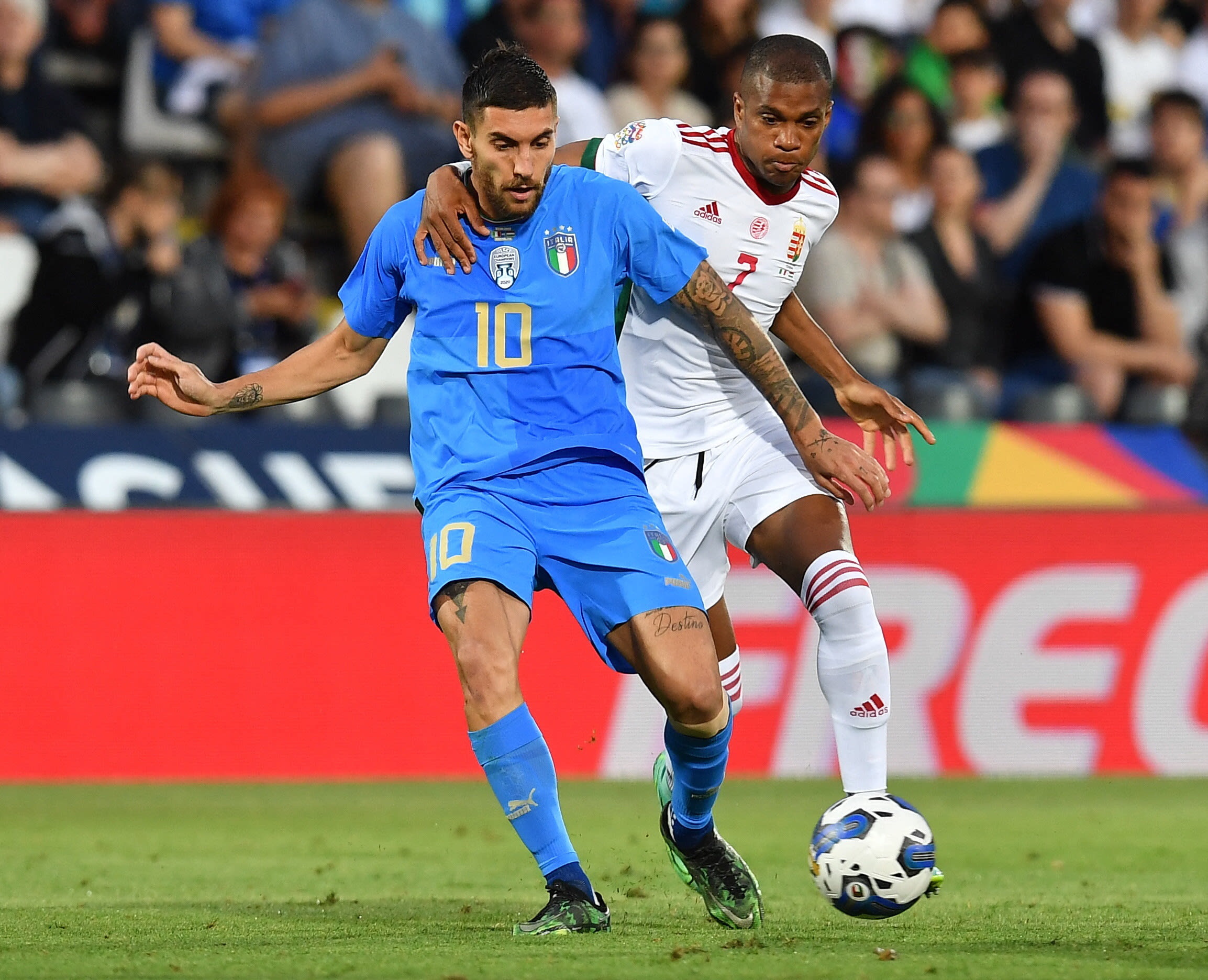 Italy national team player Lorenzo Pellegrini vs. Bulgarian national team player Loik Lego