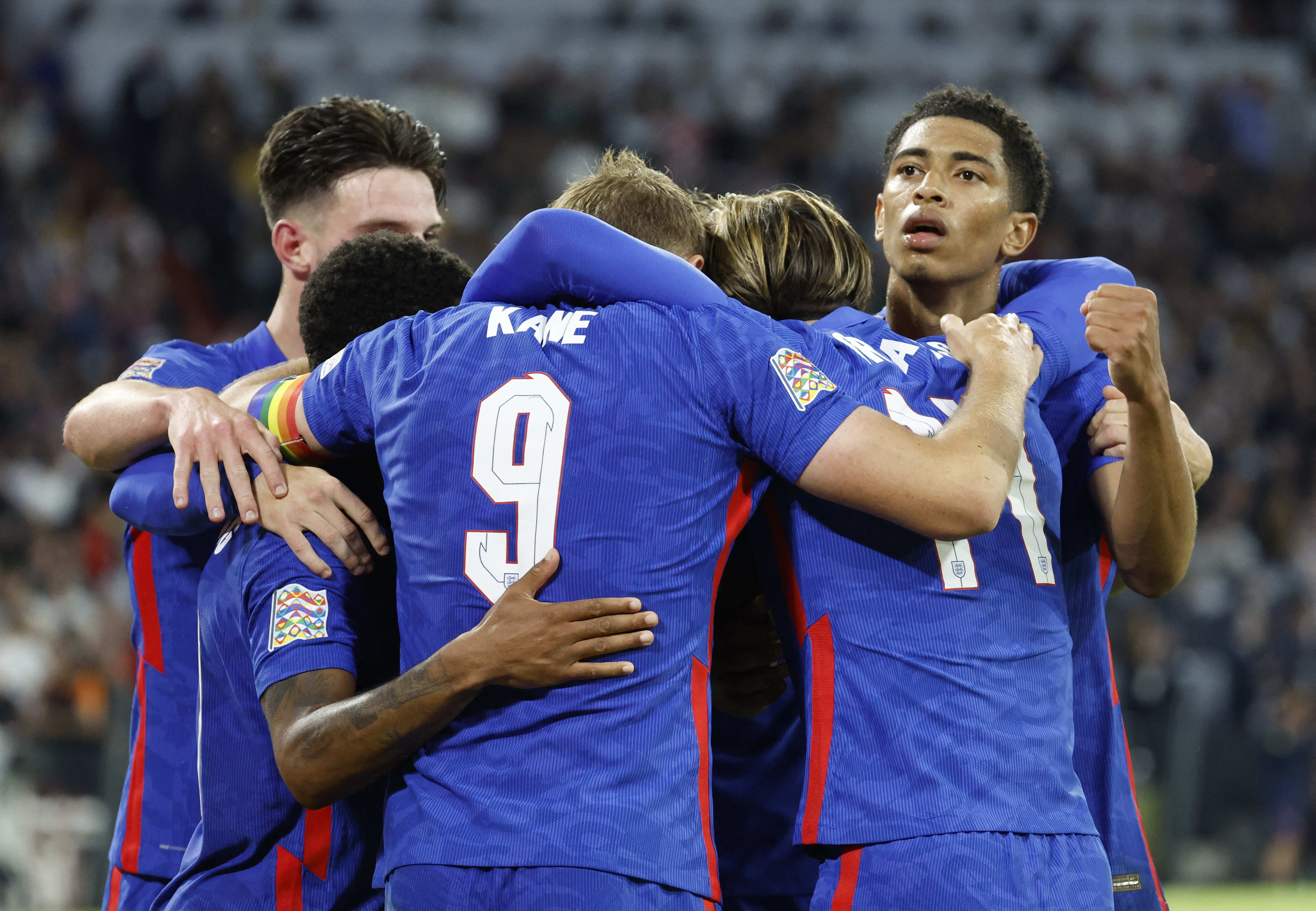 שחקני נבחרת אנגליה חוגגים