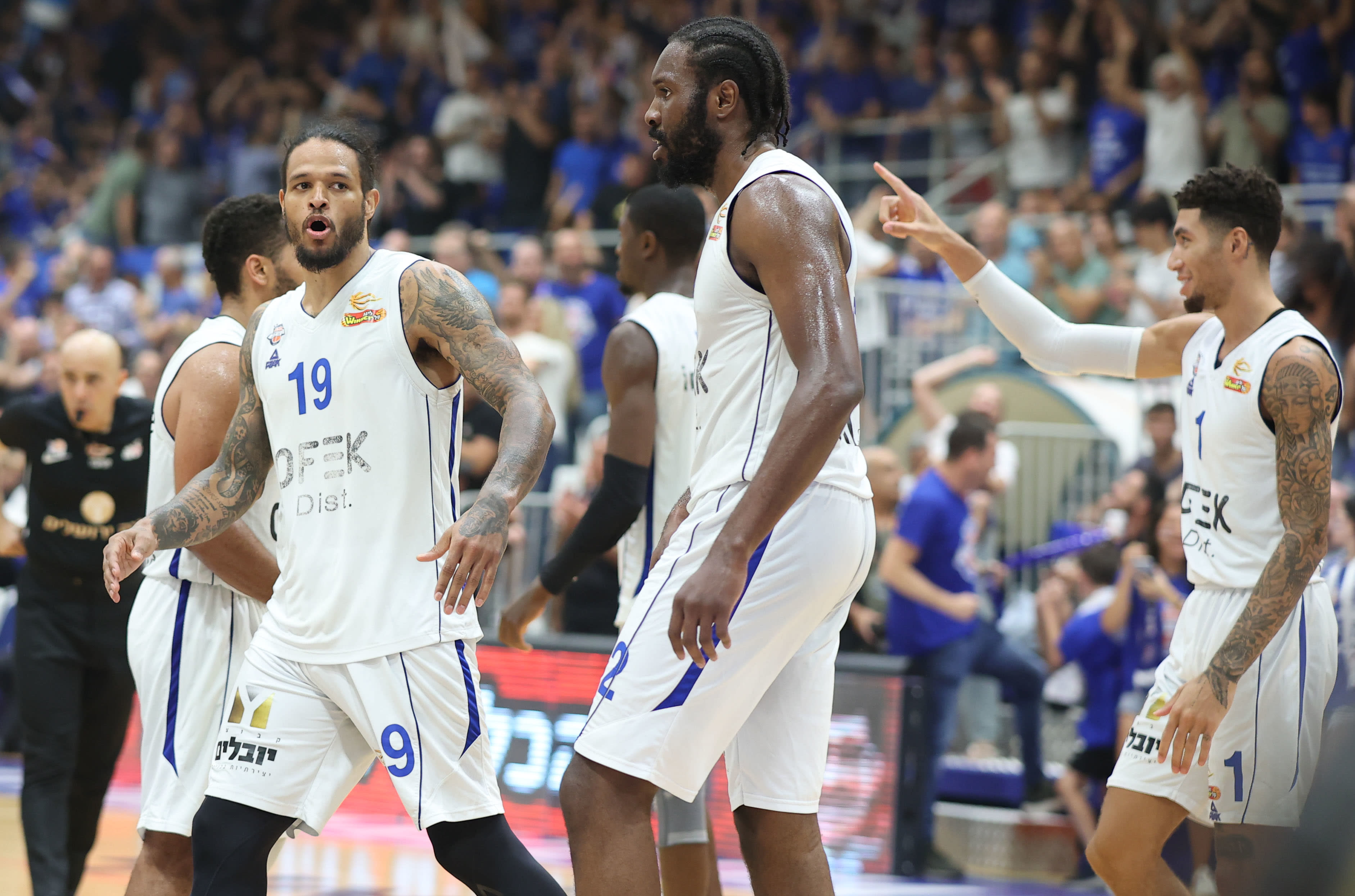 שחקני בני הרצליה