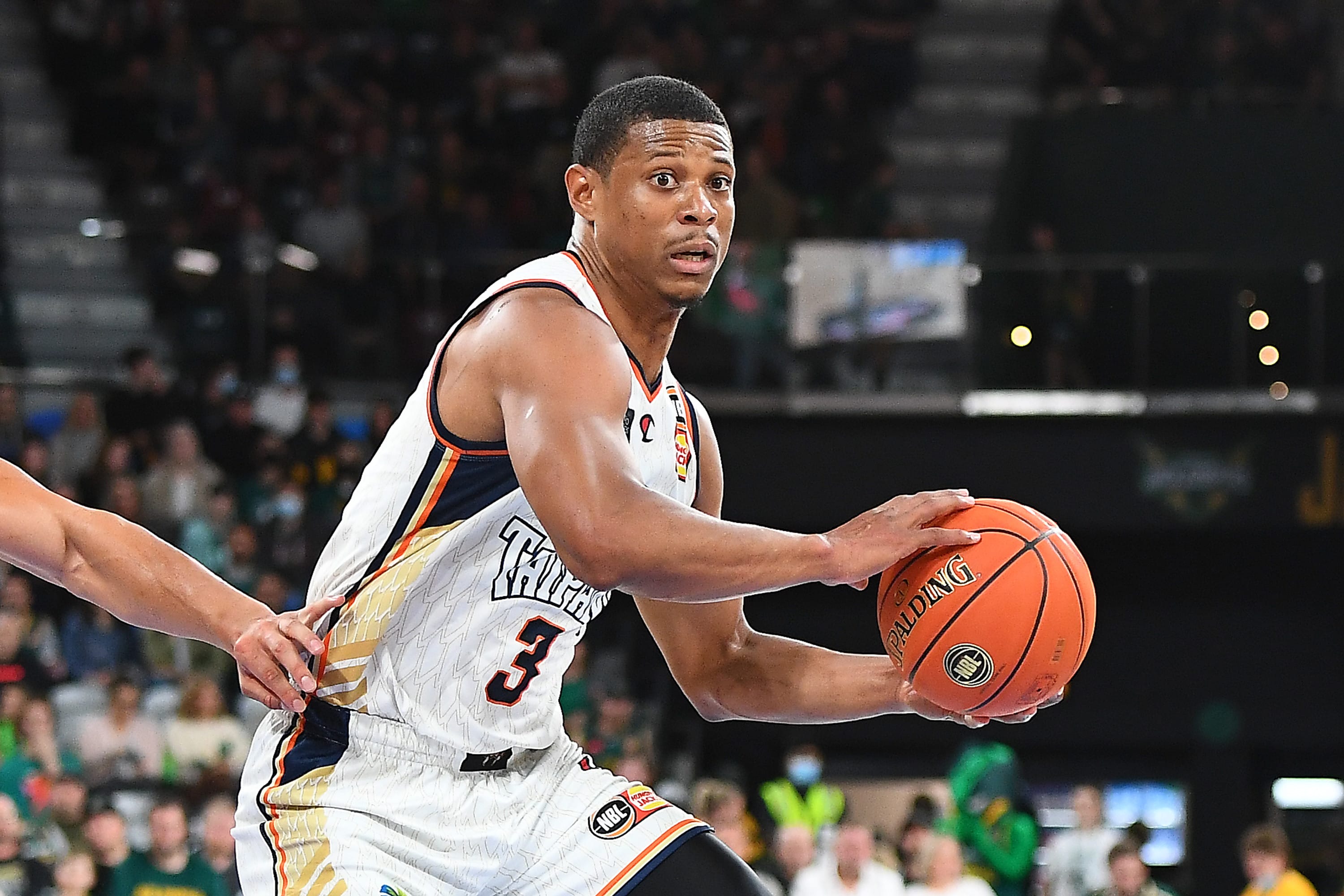 הכדורסלן סקוט מצ'אדו