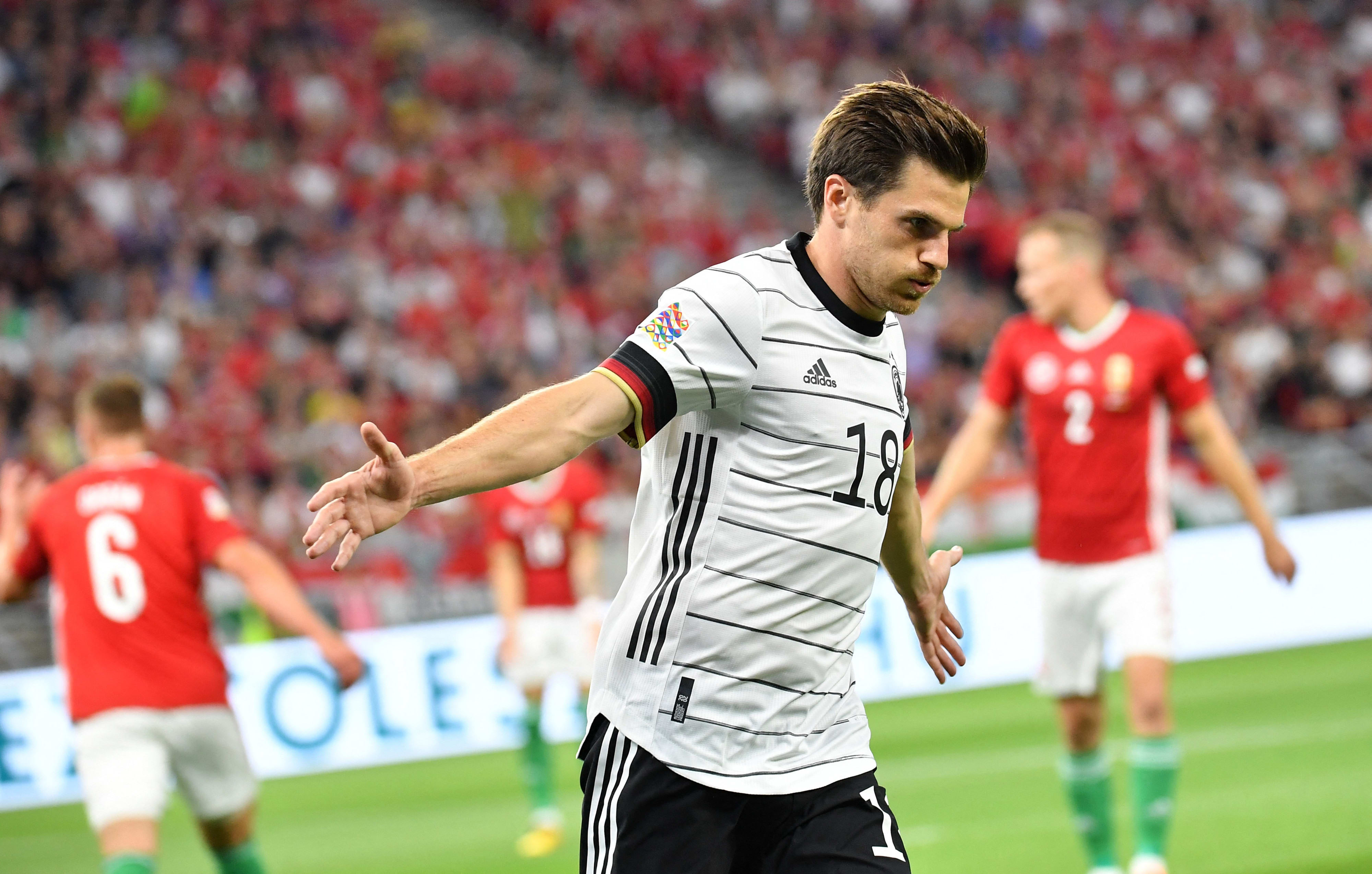 יונאס הופמן שחקן נבחרת גרמניה חוגג שער