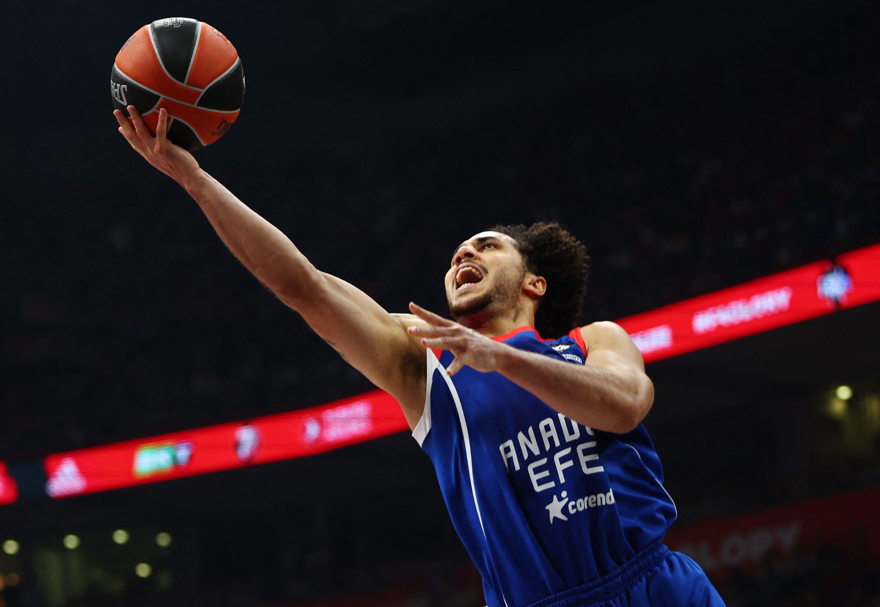 שחקן אנאדולו אפס שין לארקין