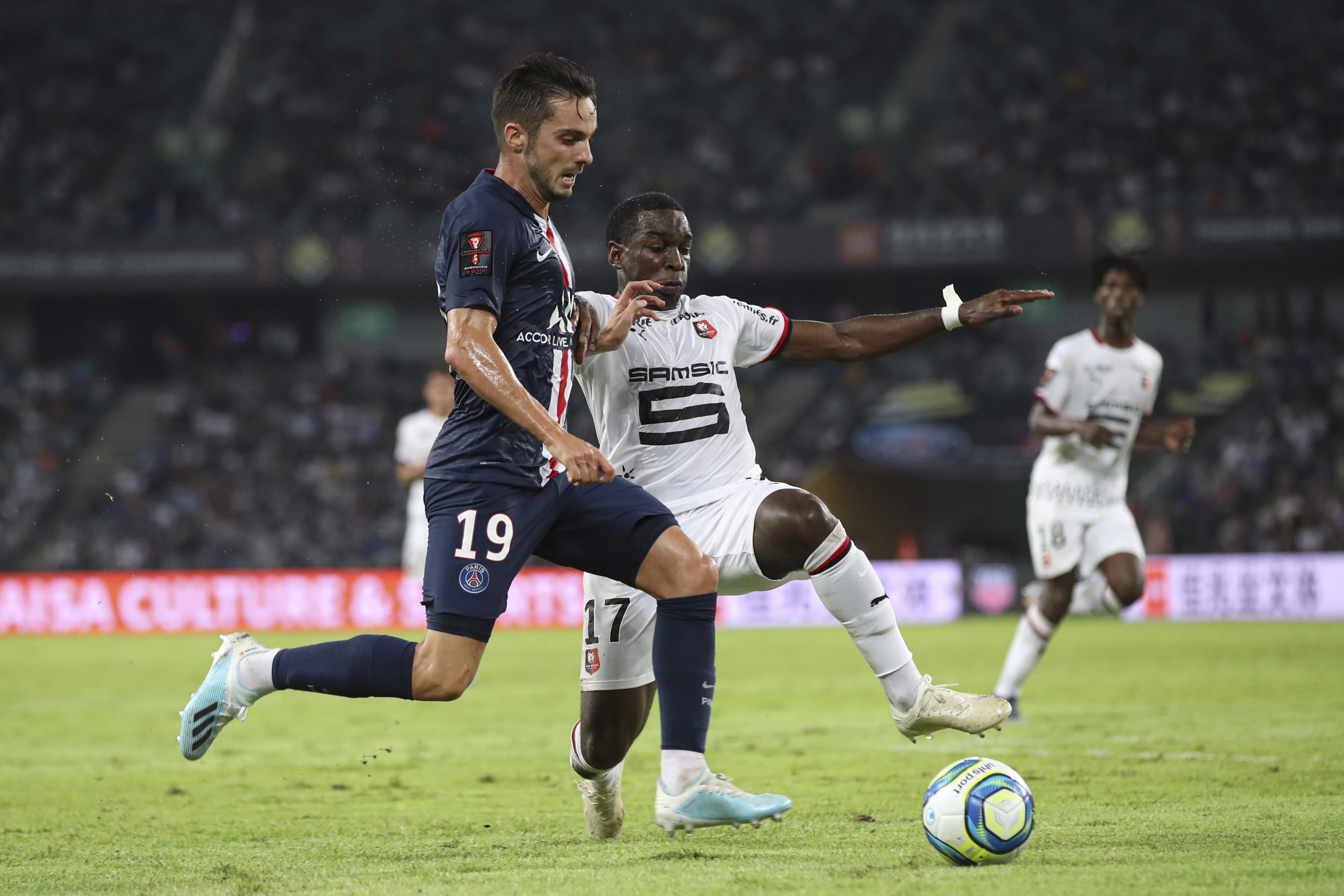 פאבלו סראביה שחקן פריס סן ז'רמן מול פטו מוואסה שחקן ראן