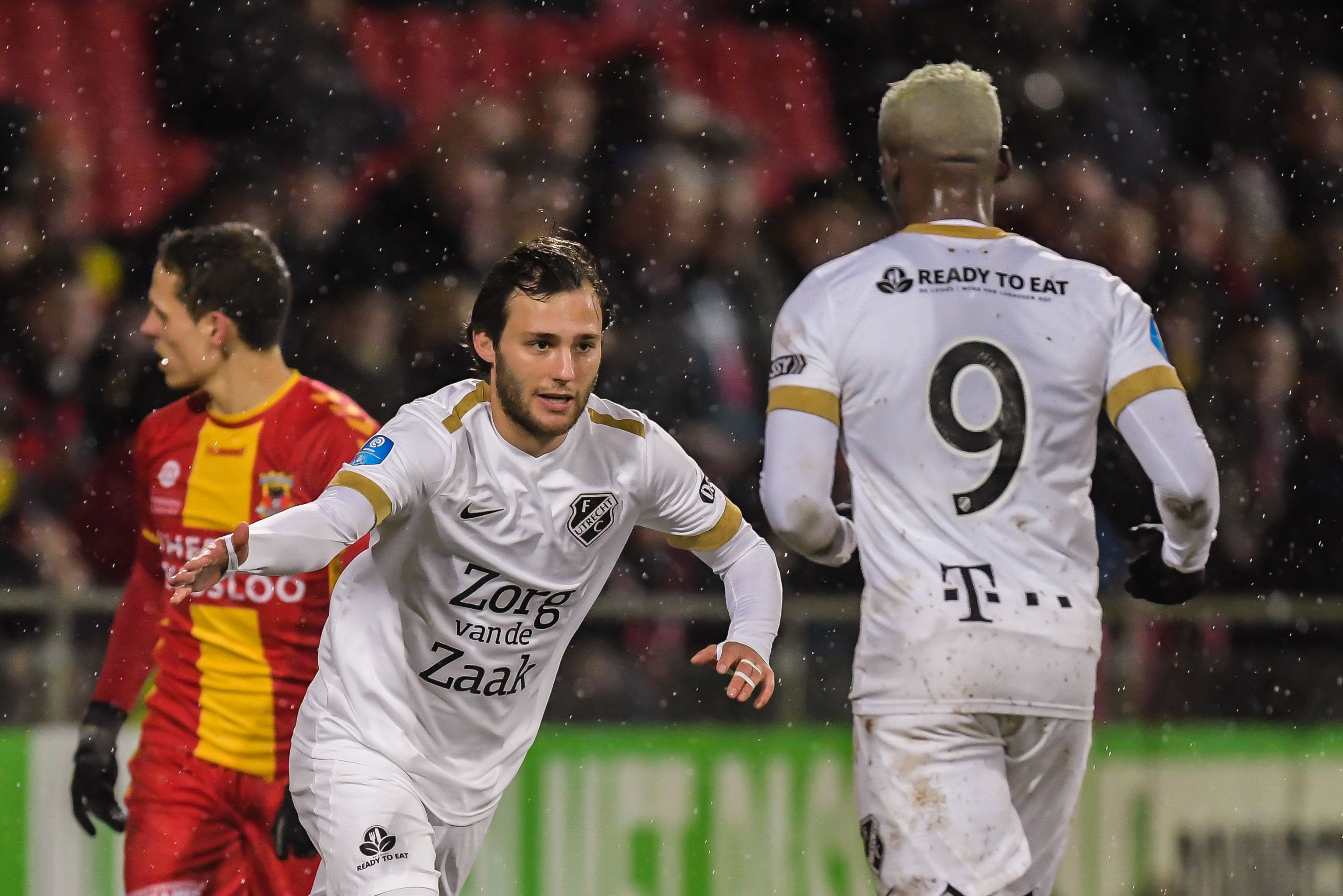 יוריס ואן אובריים במדי אוטרכט