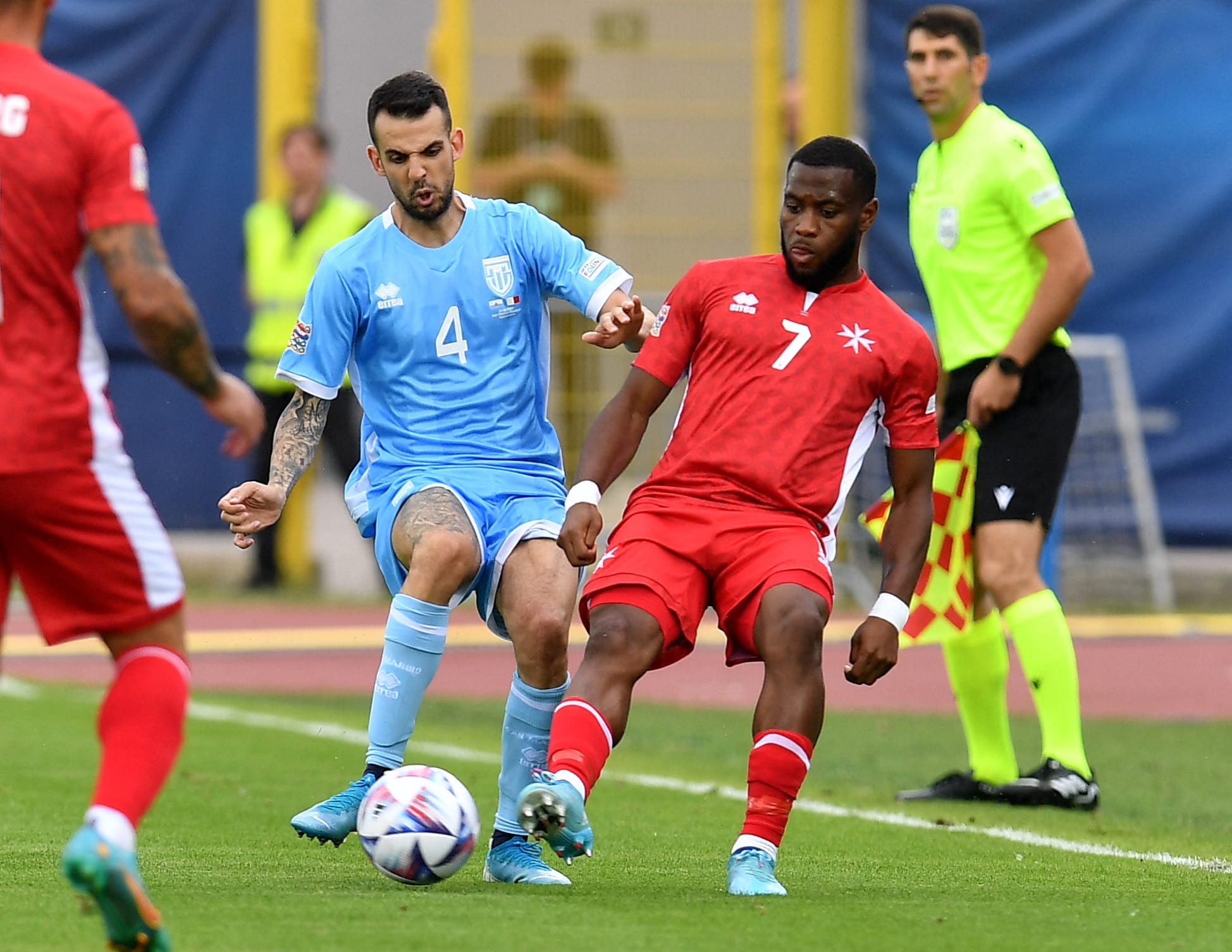 ג'וזף אמבונג, שחקן נבחרת מלטה