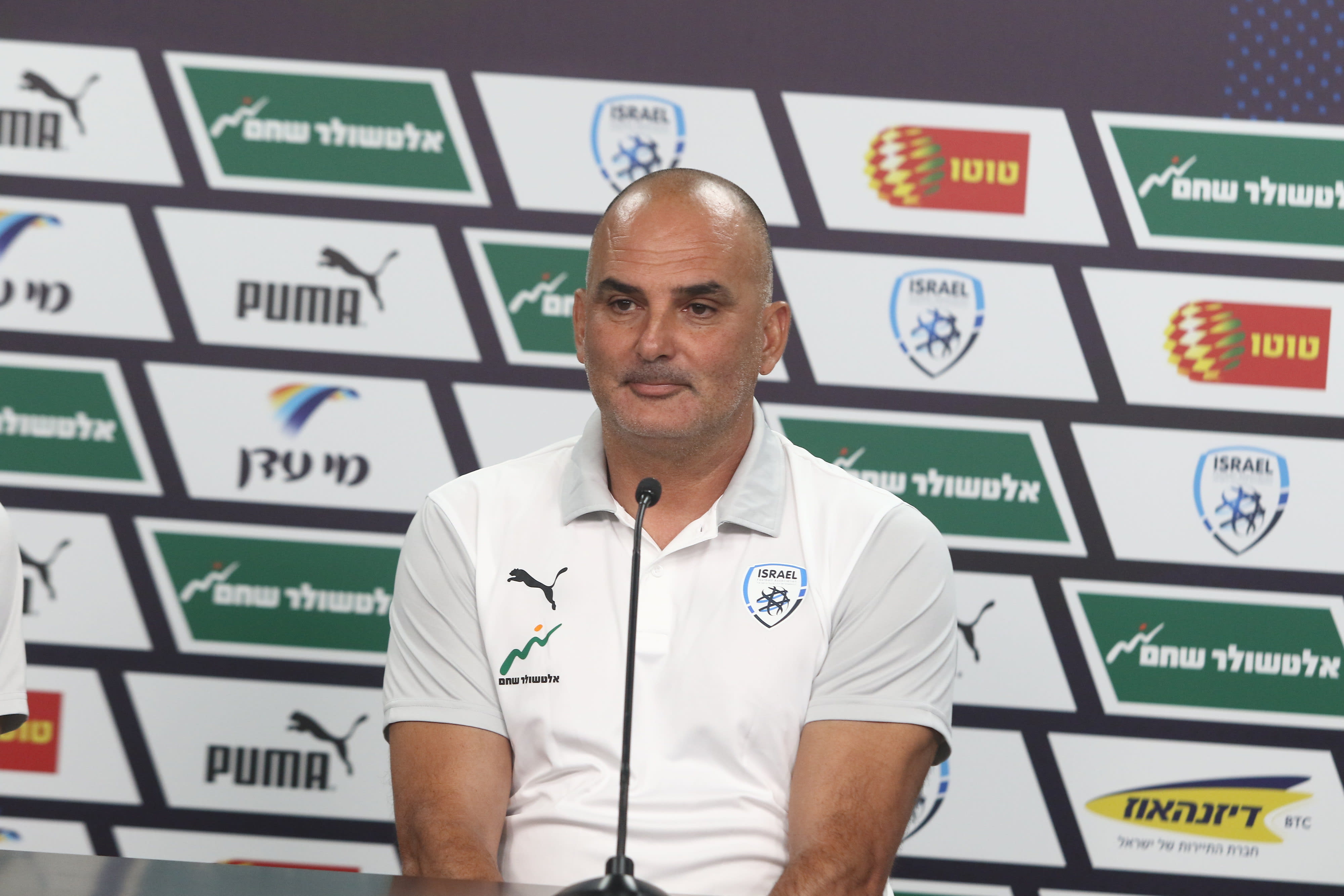 Israel national team coach Alon Hazan