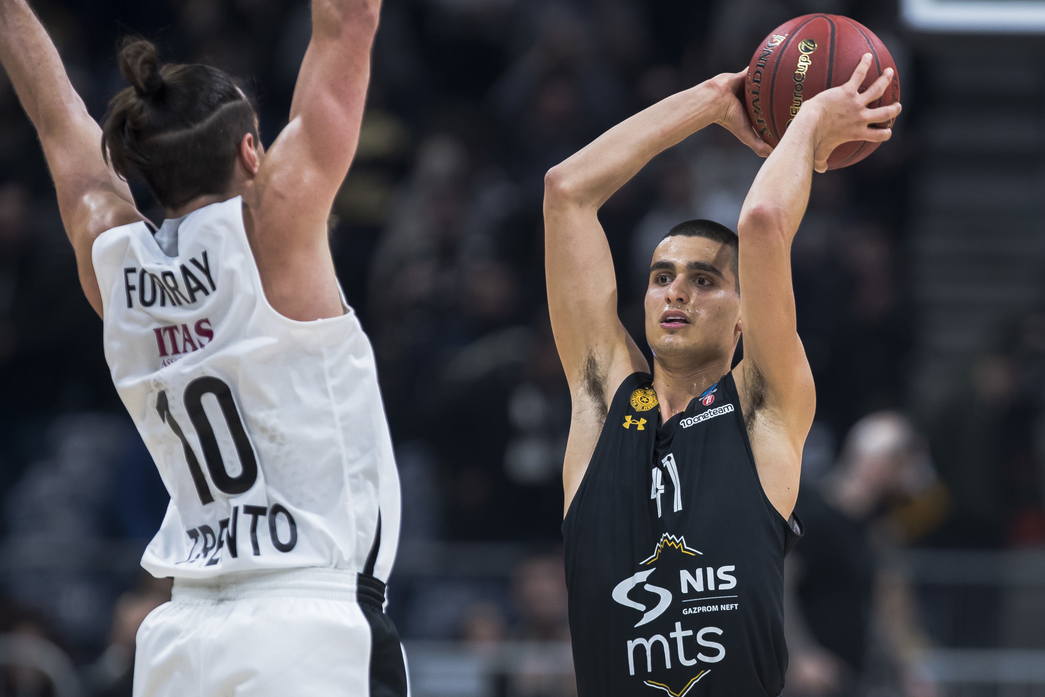 ים מדר, פרטיזן בלגרד