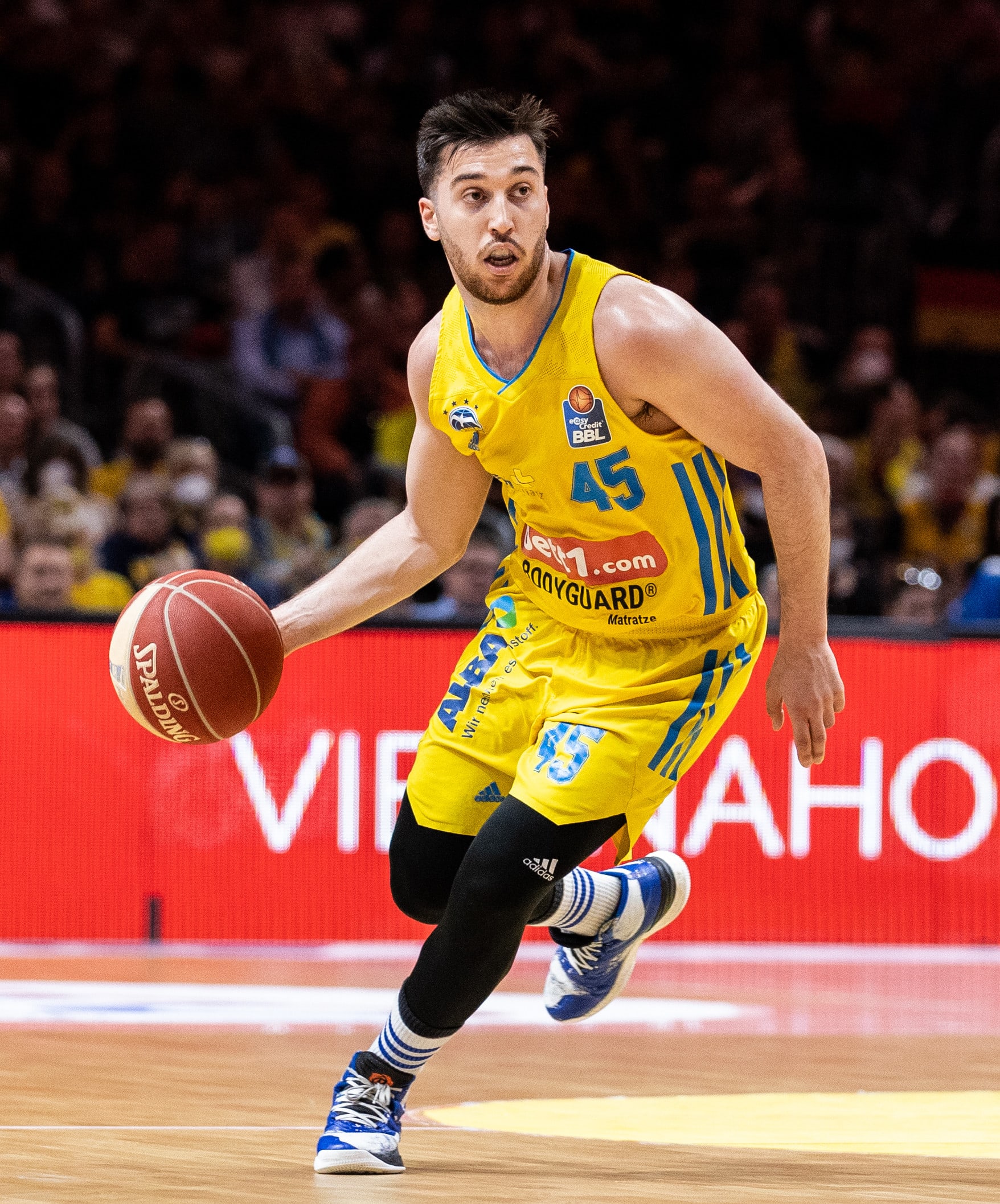 תמיר בלאט שחקן אלבה ברלין