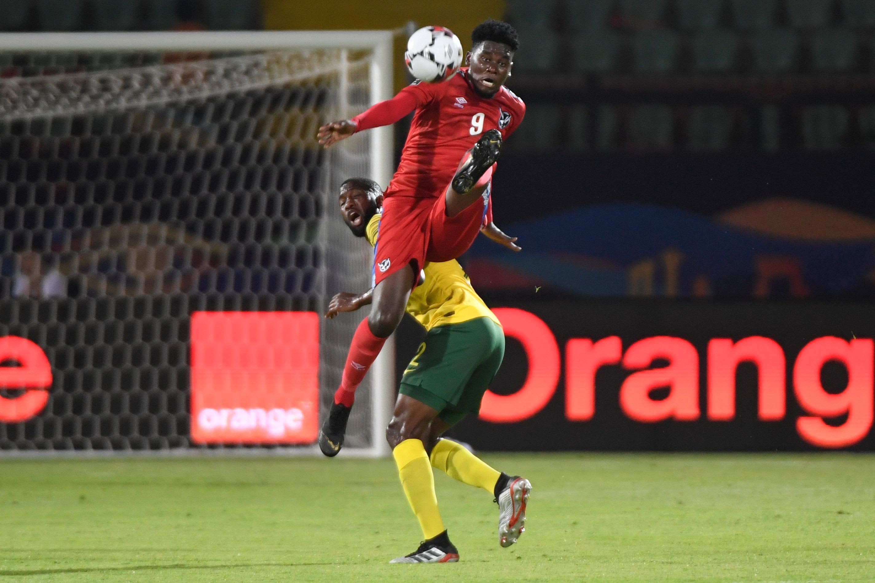 בנסון שילונגו, חלוץ נמיביה