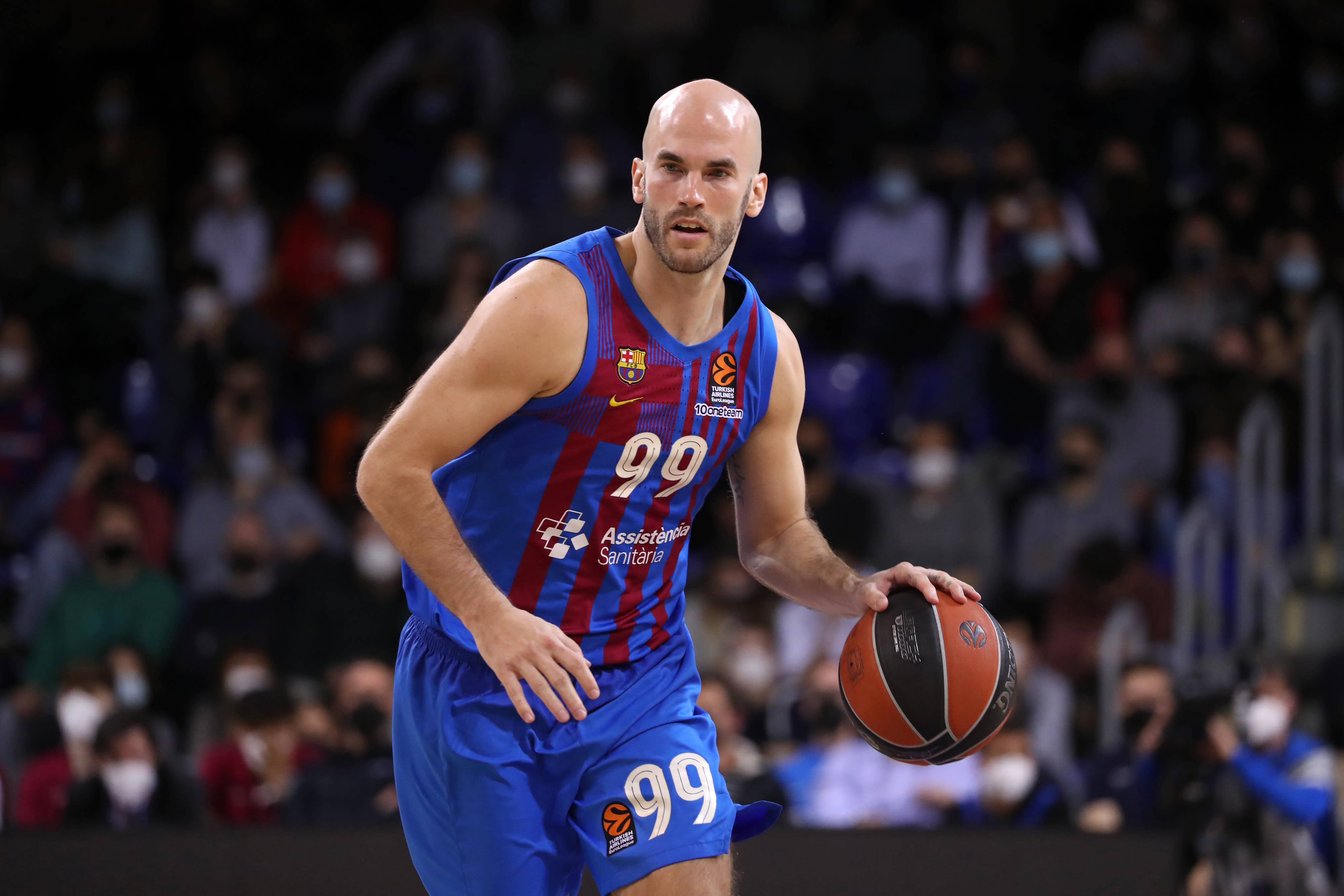 ניק קלאתיס שחקן ברצלונה