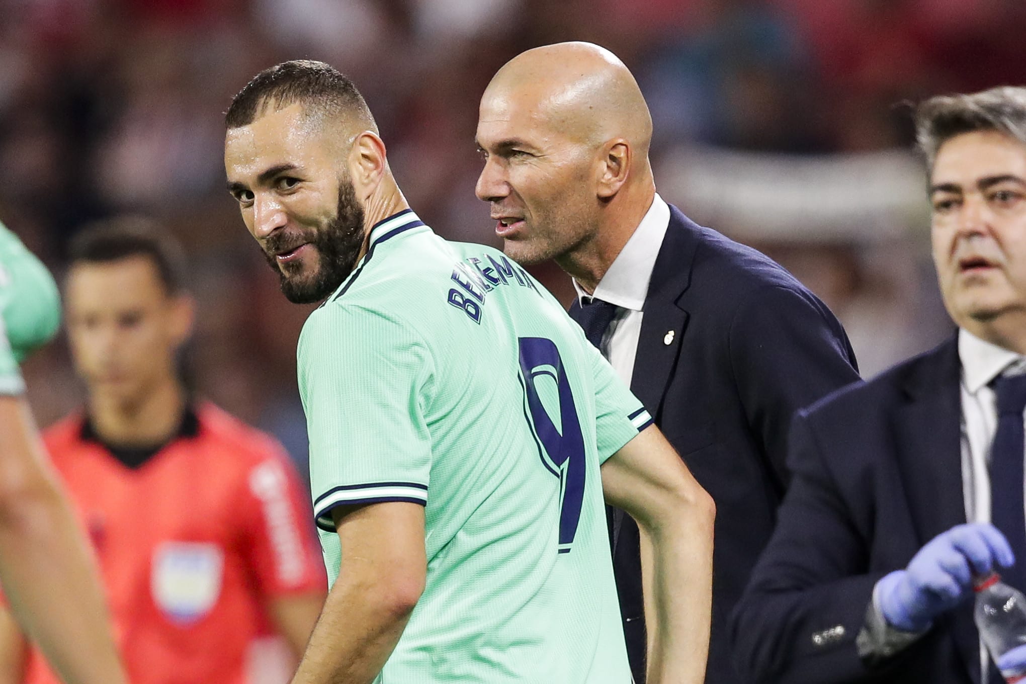 מאמן ריאל מדריד זינדין זידאן עם קארים בנזמה